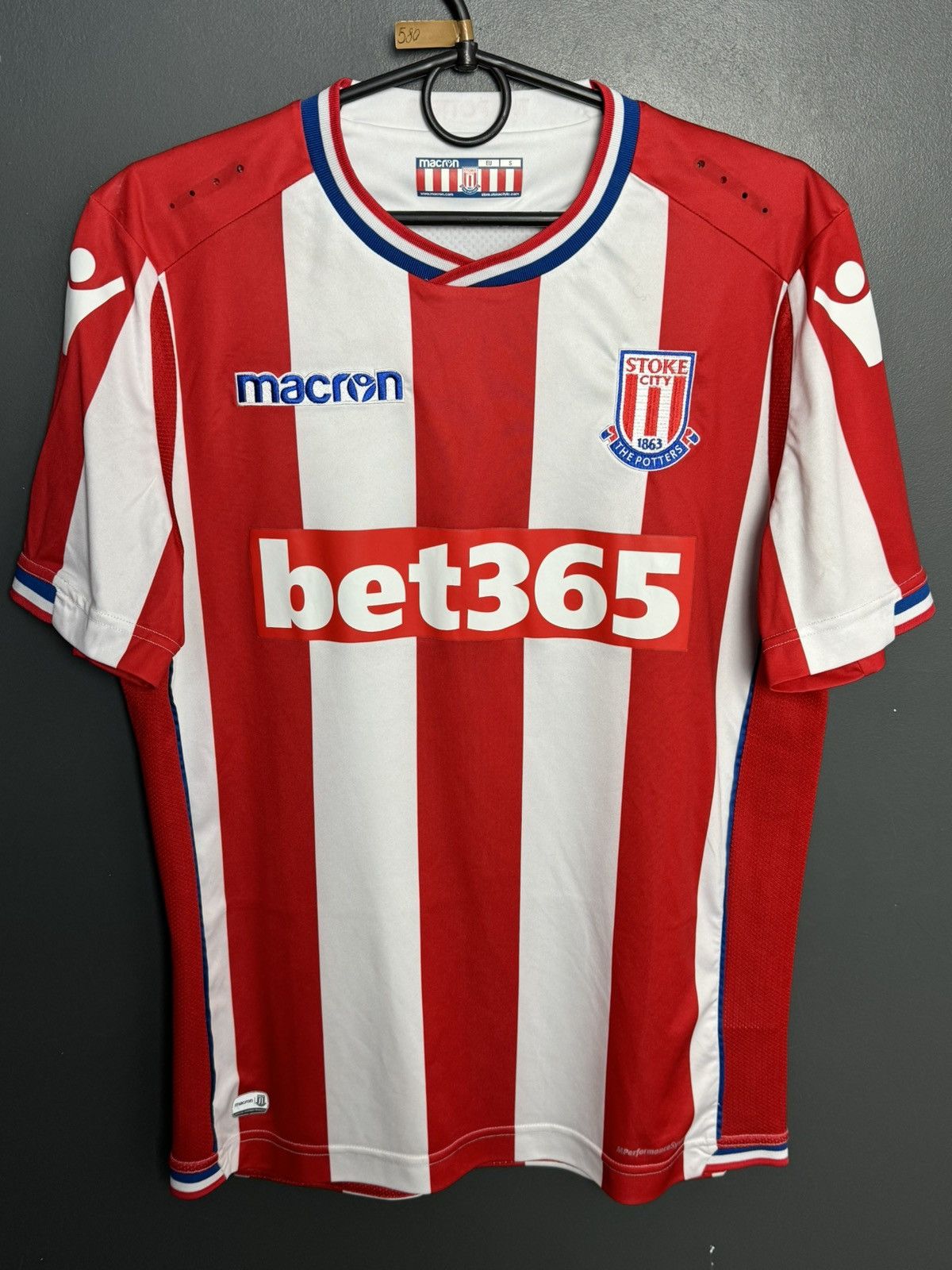 Macron Stoke City 17/18 Home Football Jersey Size US S / EU 44-46 / 1 - 1 Thumbnail