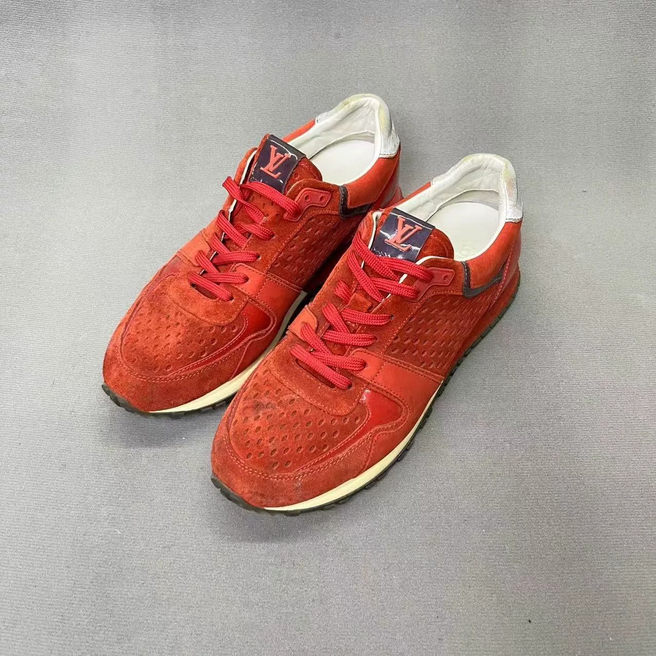 Louis Vuitton louis vuitton red logo casual sneakers Size US 6 / IT 36 - 1 Thumbnail