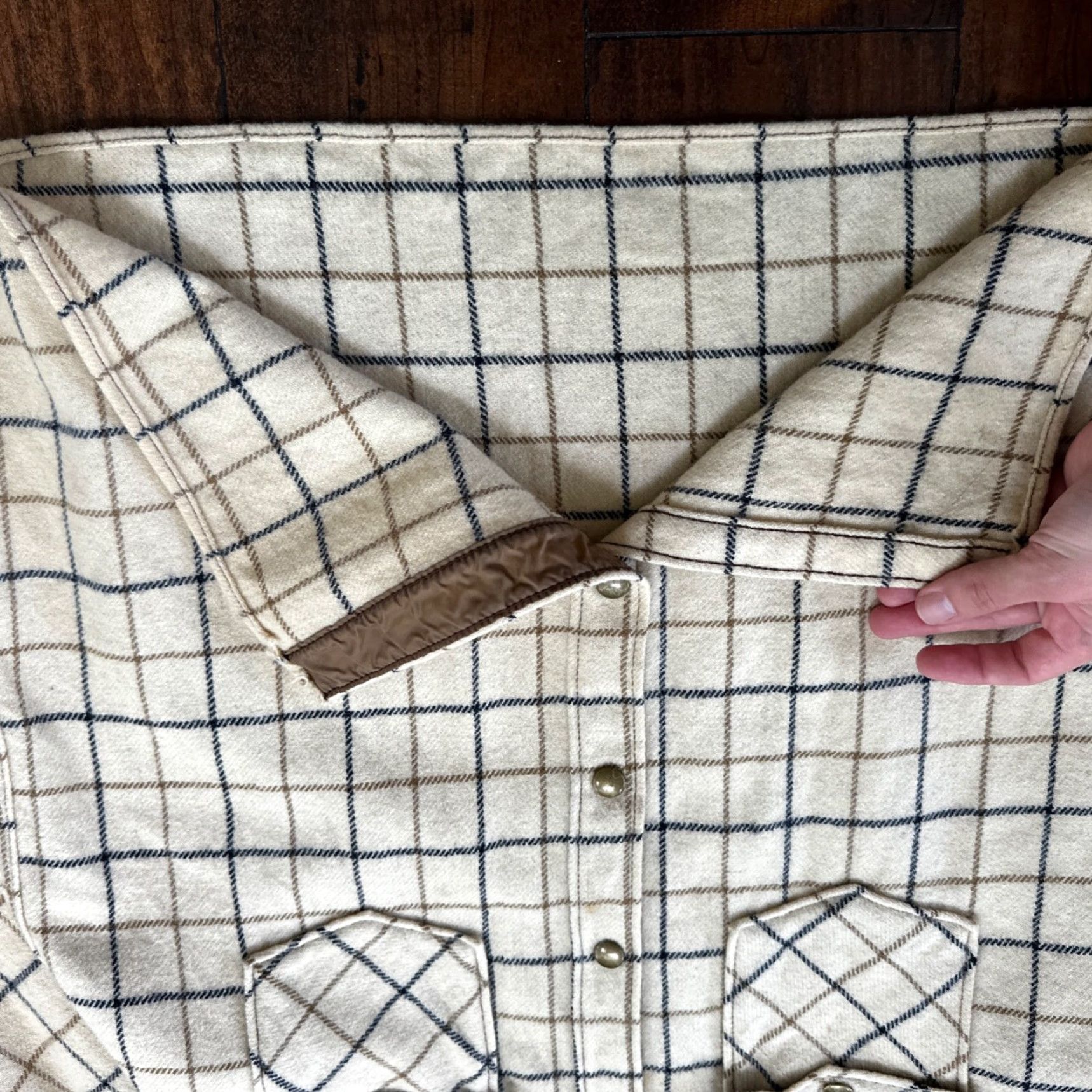 Jim Thompson VINTAGE Norm Thompson Heavy Wool Long Sleeve Snap Up Plaid Shirt Beige XL Outdoor Mens Size US XL / EU 56 / 4 - 5 Thumbnail