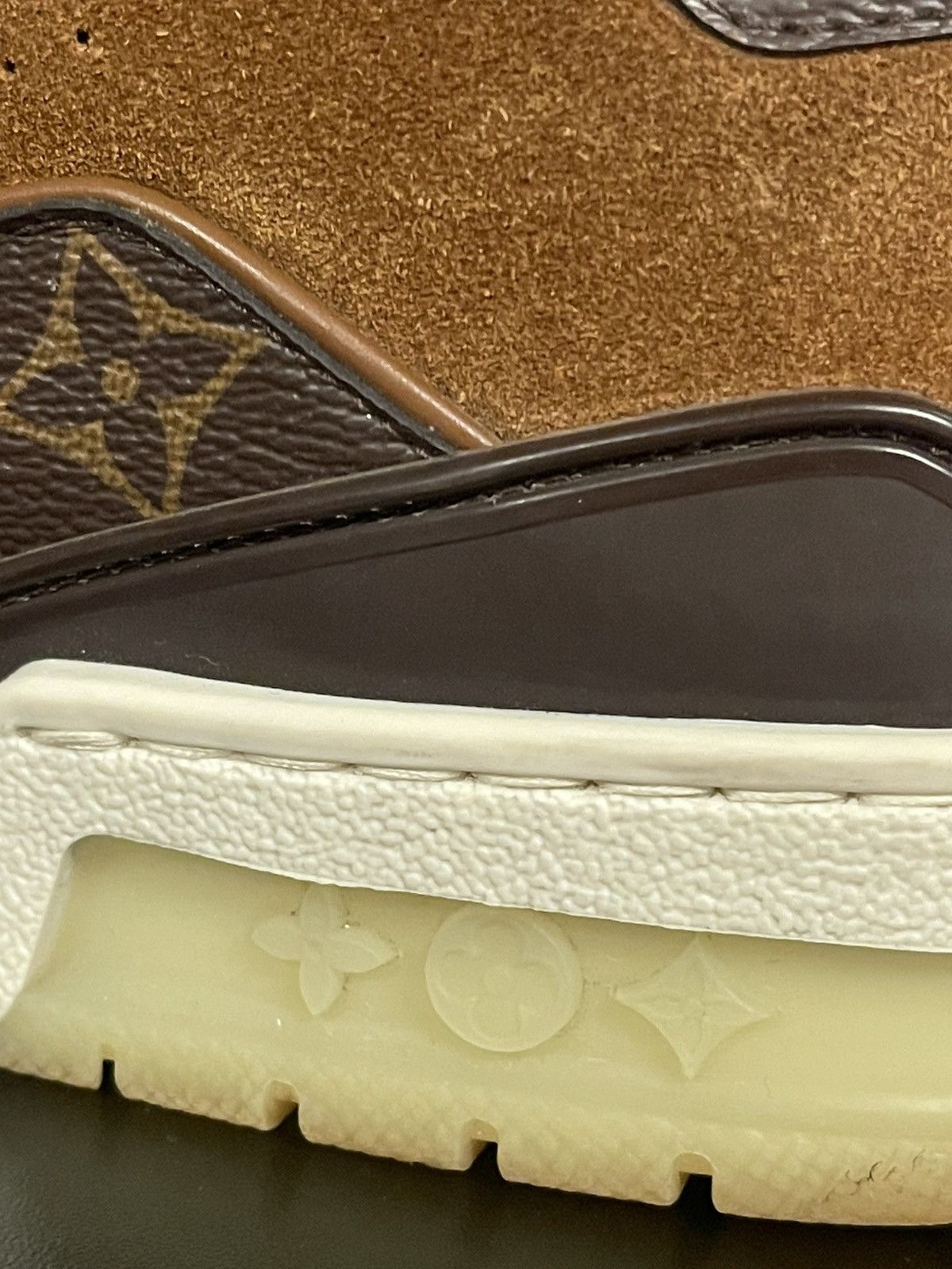 Louis Vuitton Size 8.5 - Louis Vuitton Trainer Low Top Brown Size US 8.5 / EU 41-42 - 8 Thumbnail