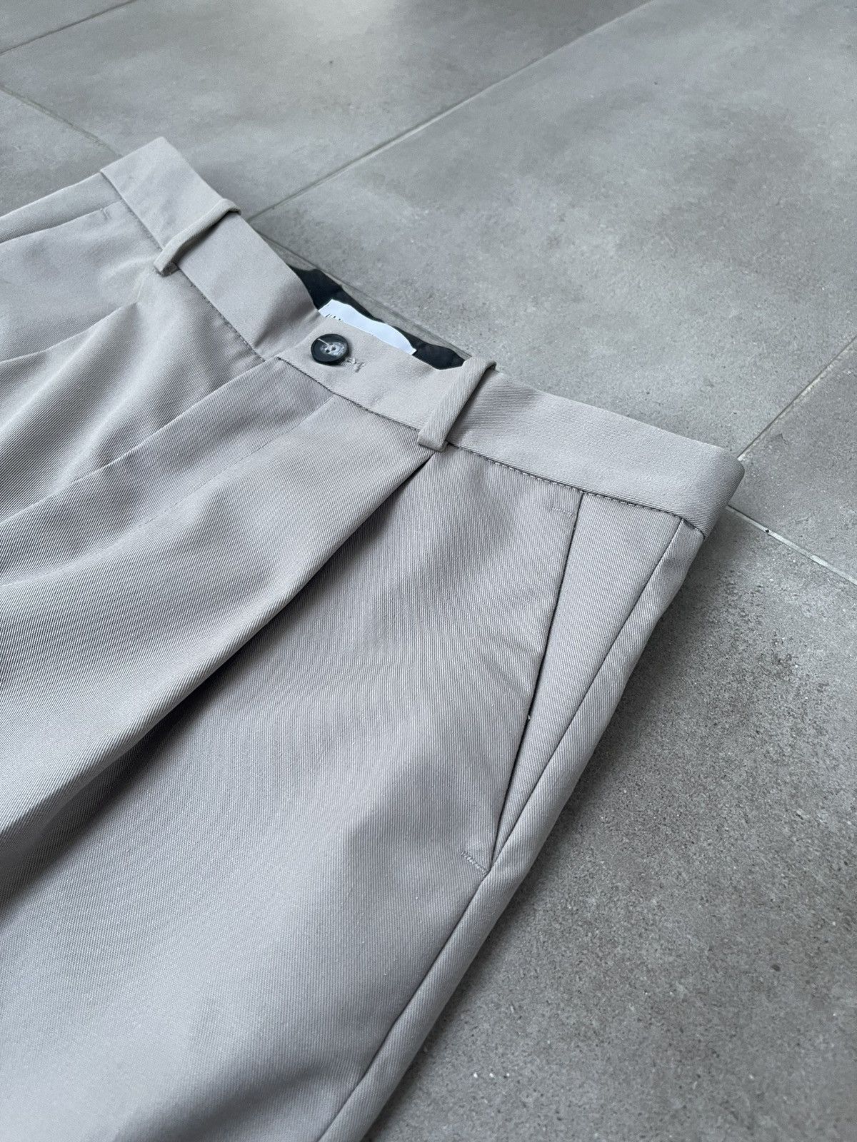 Han Kjobenhavn !DS! AW22 Han Kjobenhavn Boxy Suit Beige Trousers Size US 30 / EU 46 - 10 Thumbnail