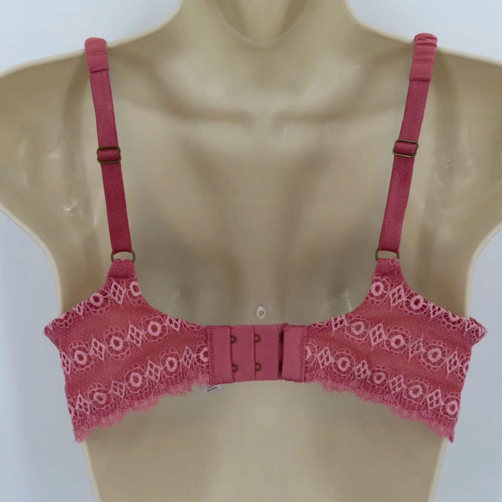 Victoria's Secret Victoria's Secret 34D Ipex Wireless Lined Padded Bra Lace Bow Accent Pink, T-Shirt, Bra, Women, 34D, NS, 34 Band, D Cup Size ONE SIZE - 6 Thumbnail