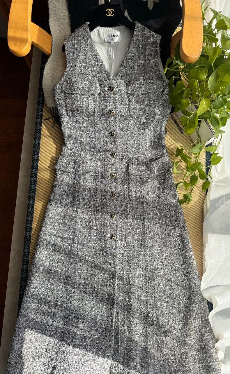Chanel Chanel Long Tweed Vest Outerwear Garment- DMC Size US M / EU 48-50 / 2 - 1 Thumbnail