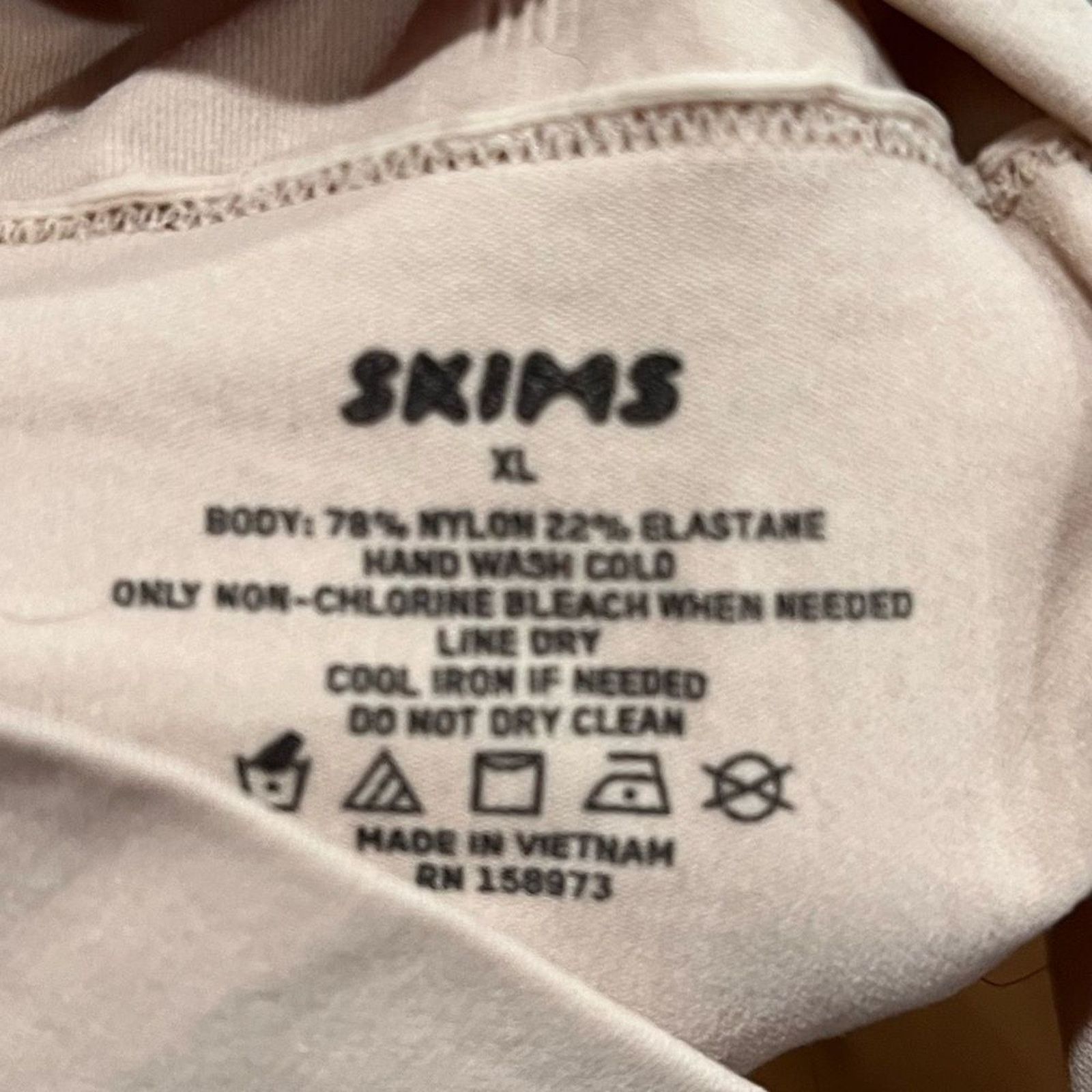 SKIMS NWT Skims Everyday Sculpt High-Waisted Mid Thigh Short XL Size ONE SIZE - 3 Thumbnail