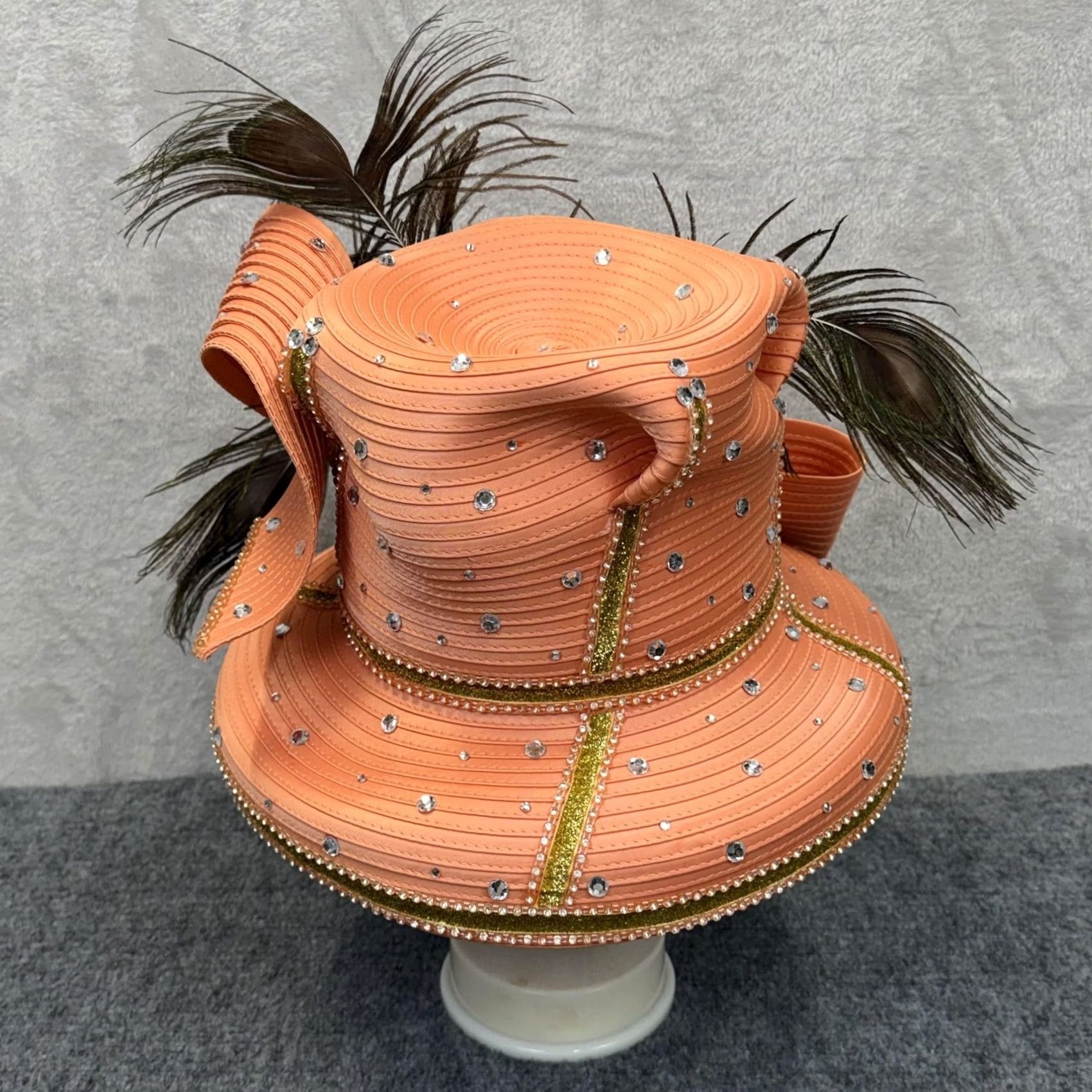 VINTAGE Elite Champagne Orange Satin Cloche Hat Rhinestone  display picture 3