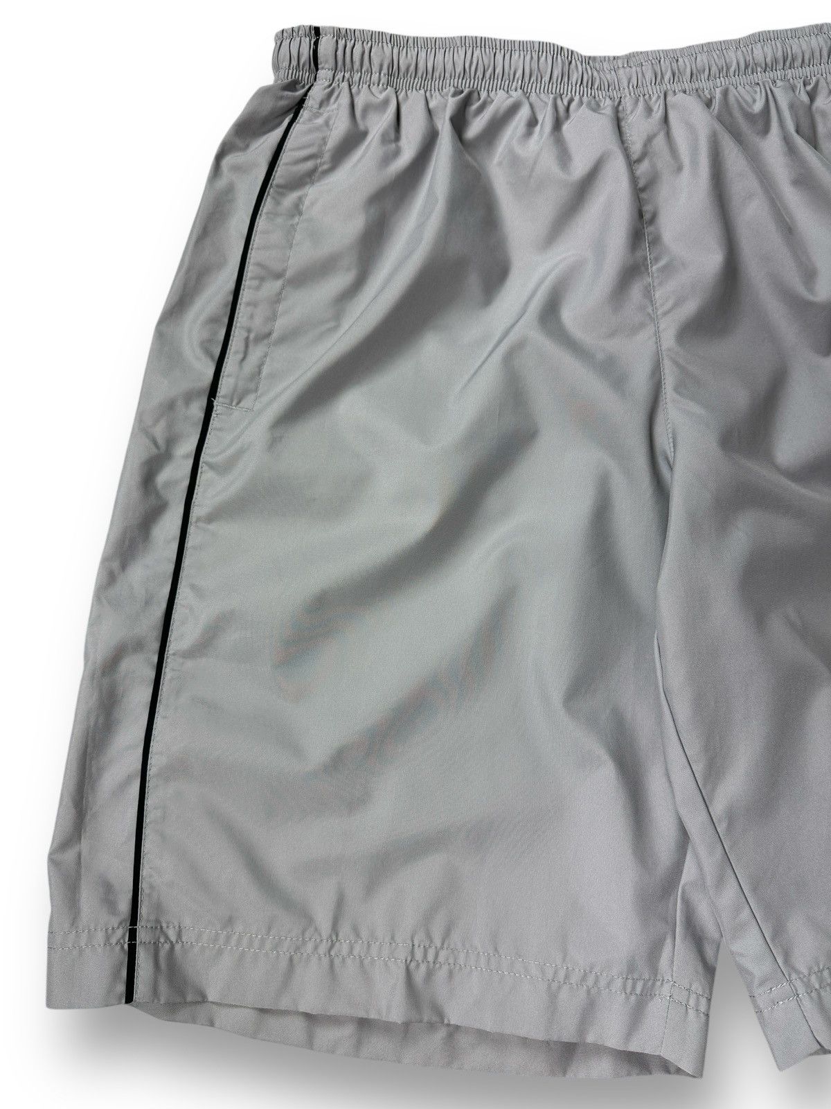 Nike Vintage Y2K Nike Shorts Size US 32 / EU 48 - 6 Thumbnail