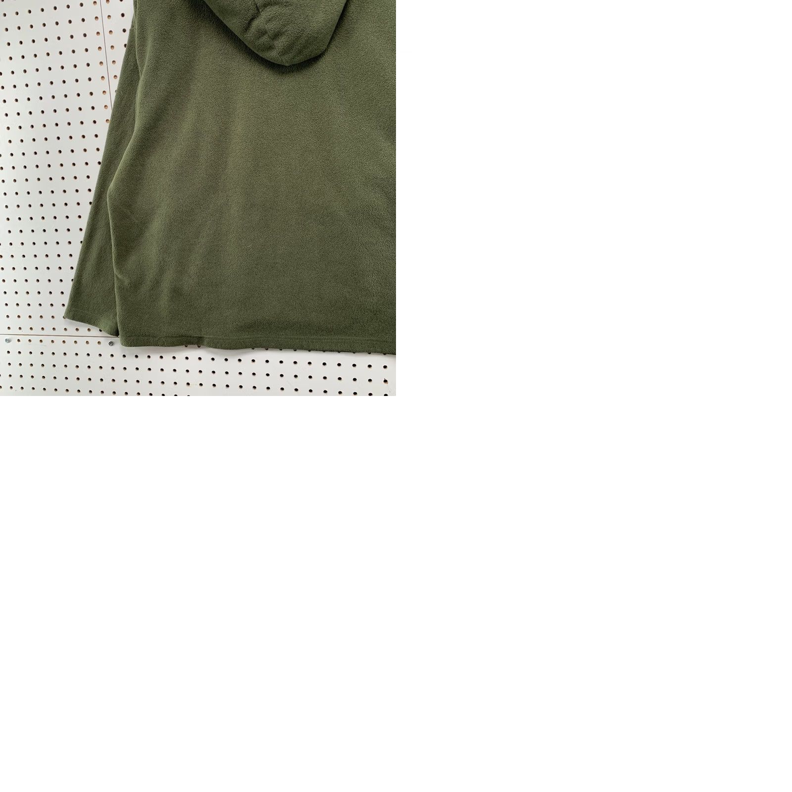 Vintage VINTAGE Looney Tunes Sweatshirt Hoodie Women Large Green Fleece Snowflake Tweety Sweater Sweatshirt Hoodie Size L / US 10 / IT 46 - 9 Thumbnail