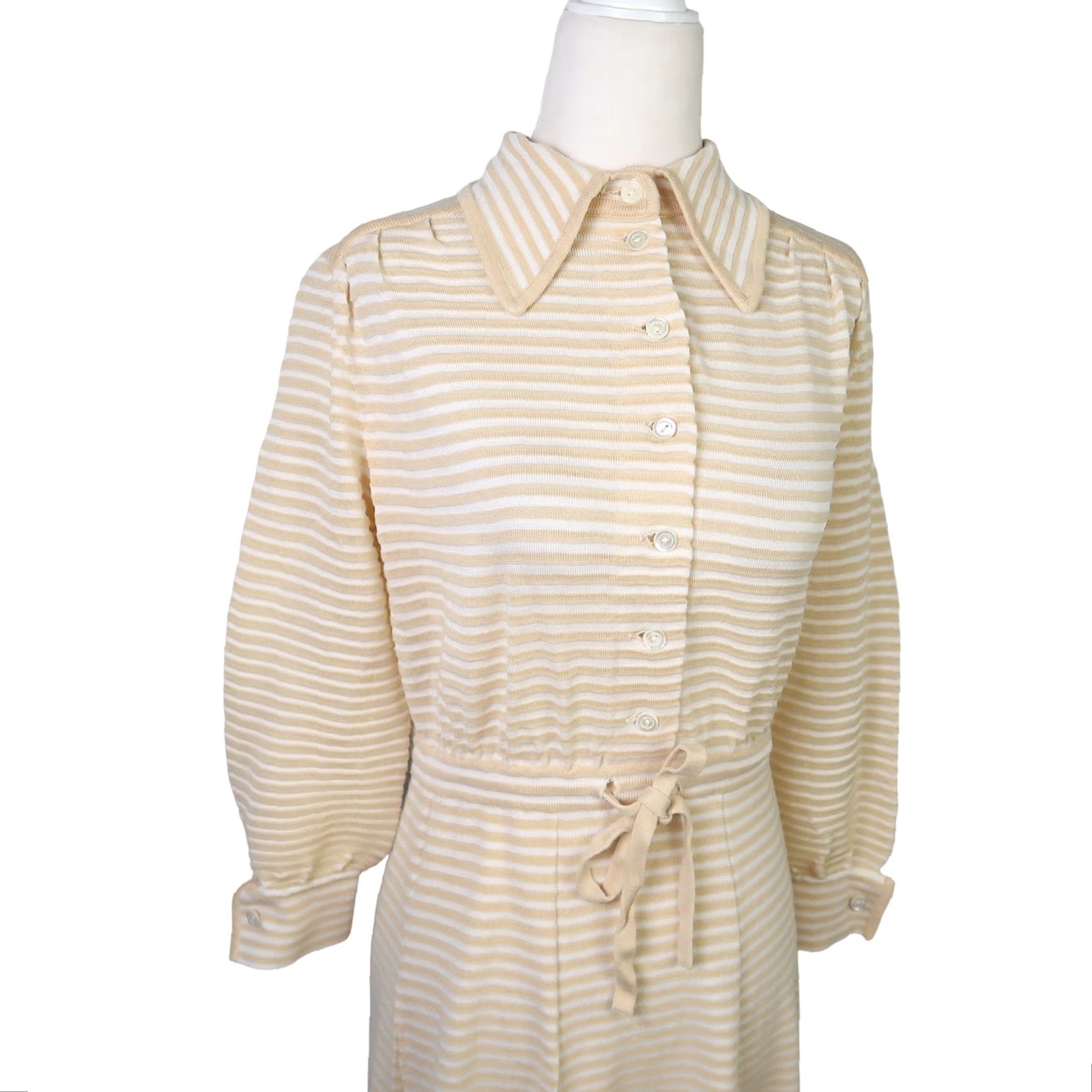 Vintage Vintage 70s Cream Tan Stripe Ribbed Knit Mini Dress S User: Vintage 70s Cream Tan Stripe Ribbed Knit Mini Dress S Size S / US 4 / IT 40 - 2 Thumbnail