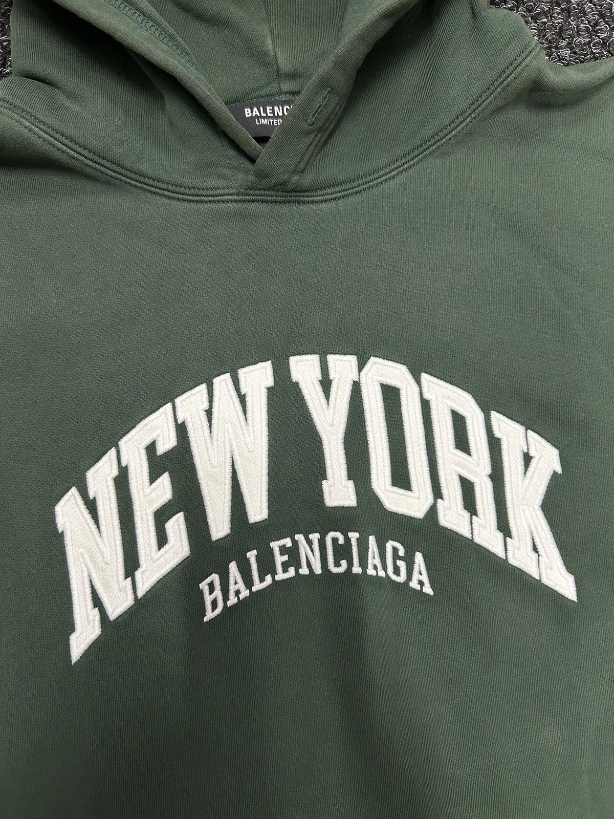 Balenciaga Balenciaga City Series LIMITED EDITION New York Hoodie 23/35 Size US L / EU 52-54 / 3 - 2 Thumbnail