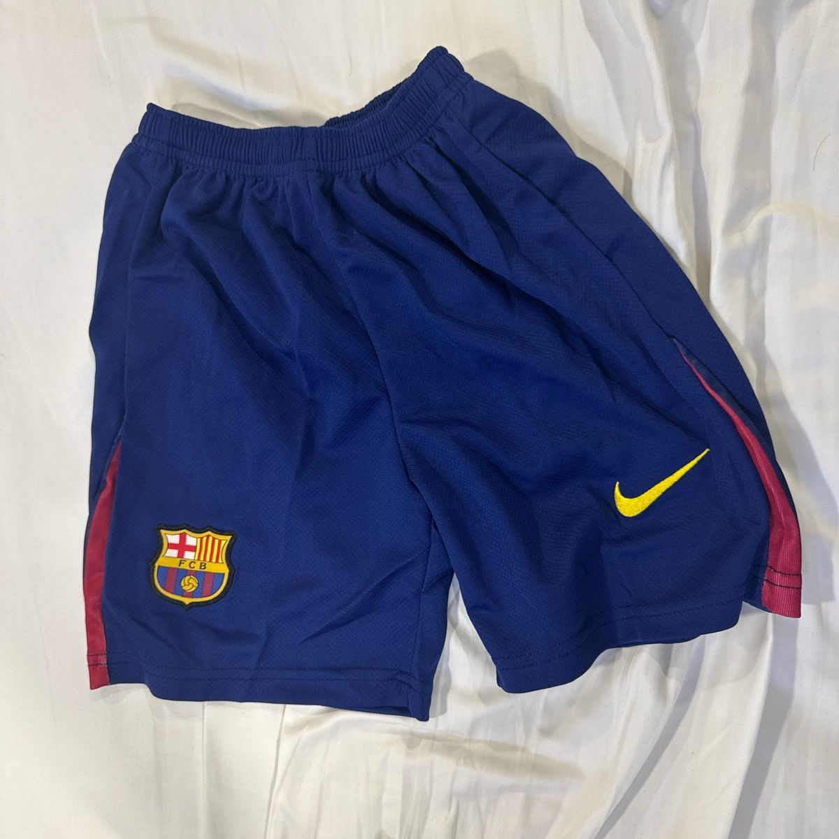 Nike Kids Fc Barcelona Home Jersey 25/26 Size US XXS / EU 40 - 3 Thumbnail