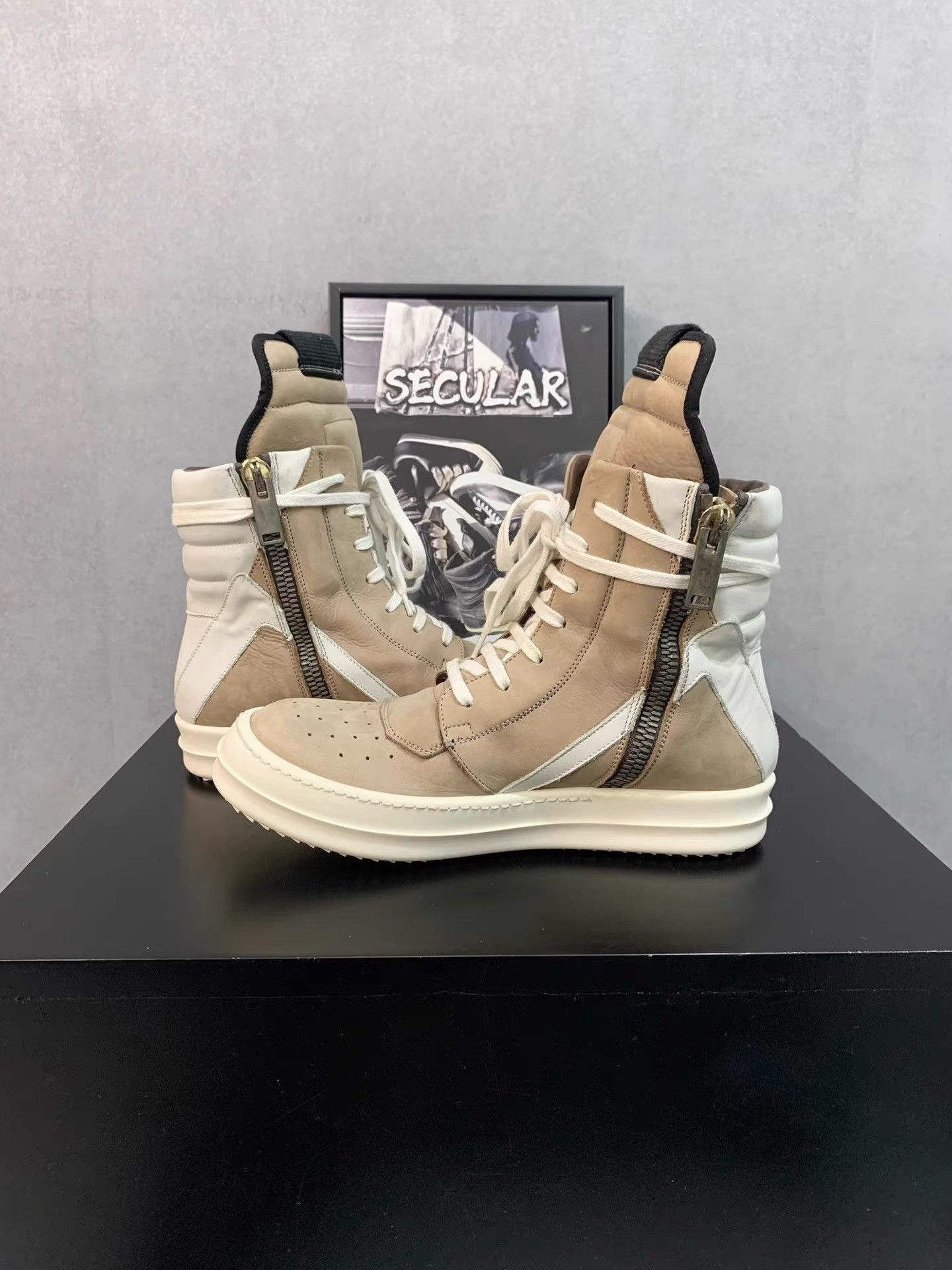 Rick Owens Rick Owens Main Line Wheat Inverted Triangle Geobasket K34 Size US 6 / IT 36 - 6 Thumbnail
