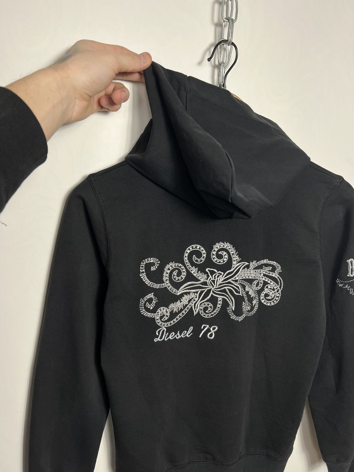 Diesel Vintage Diesel Embroidered Logo Zip Hoodie Size M Size M / US 6-8 / IT 42-44 - 13 Thumbnail