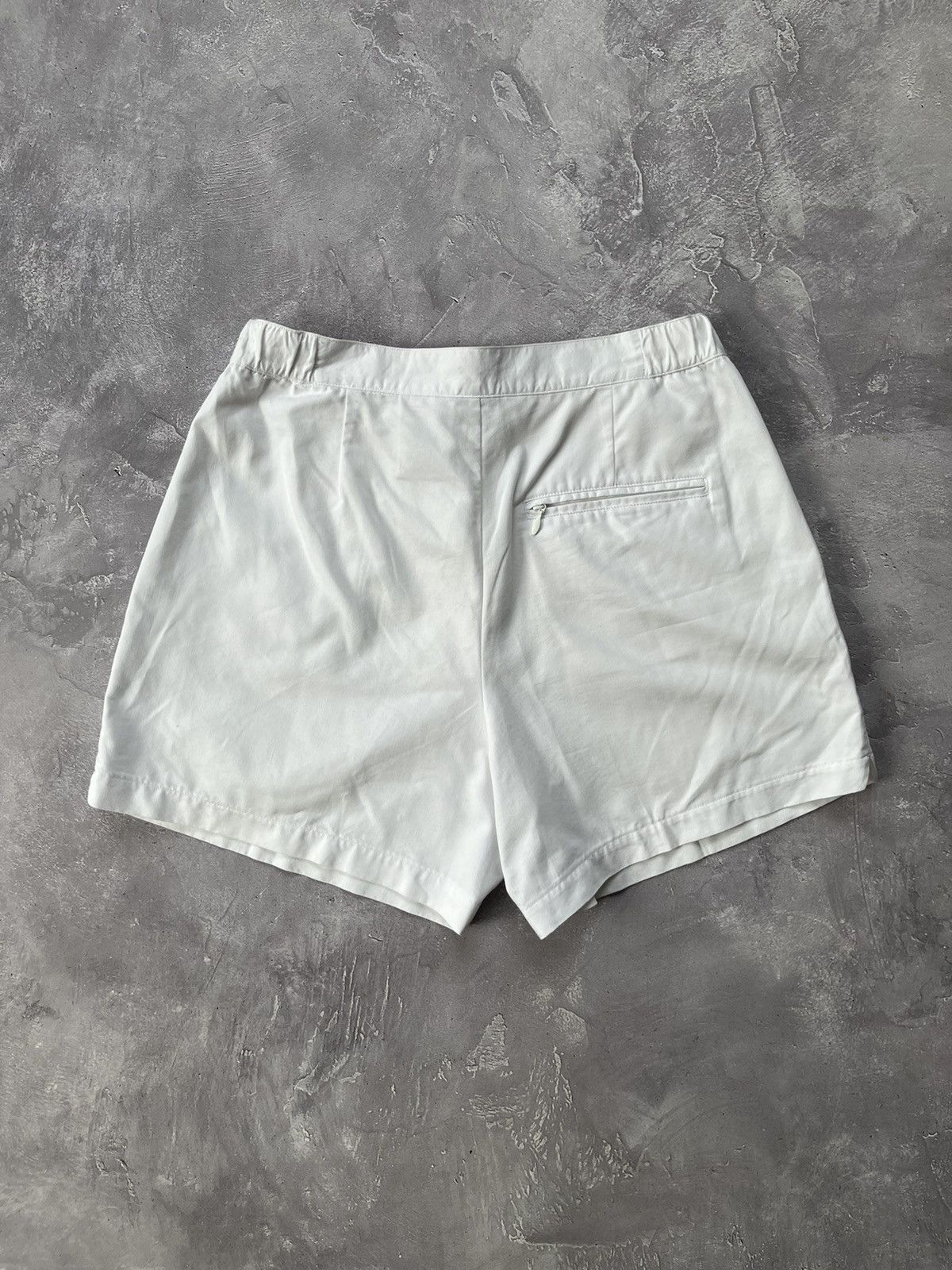 Nike Vintage Nike Shorts 90s Nike Court Shorts tennis White SZ 30 Size US 30 / EU 46 - 7 Thumbnail