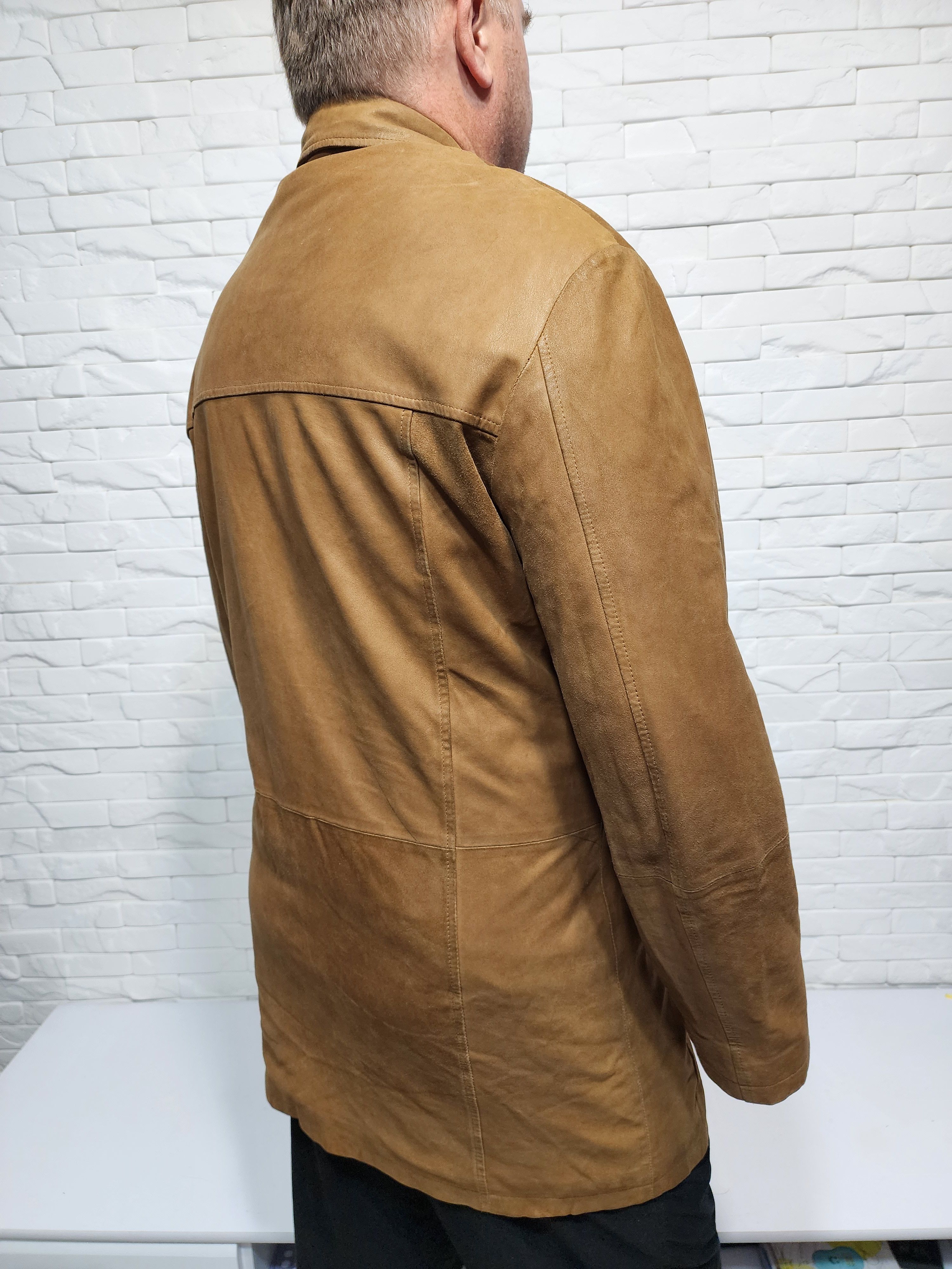 Genuine Leather Men's Brown Leather Jacket: Button Front, Size US L / EU 52-54 / 3 - 5 Thumbnail