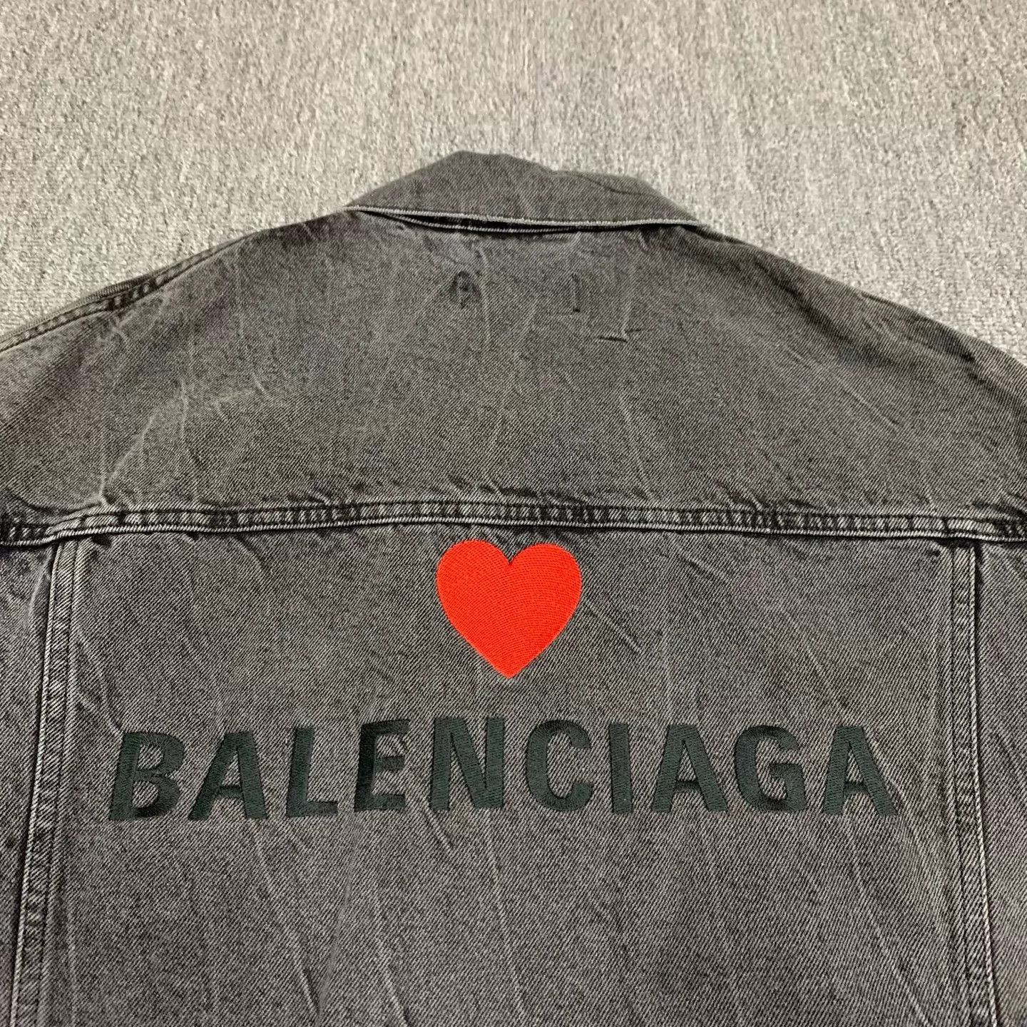 Balenciaga Balenciaga Washed Black Embroidered Denim Jacket S 98 New Size US S / EU 44-46 / 1 - 8 Thumbnail