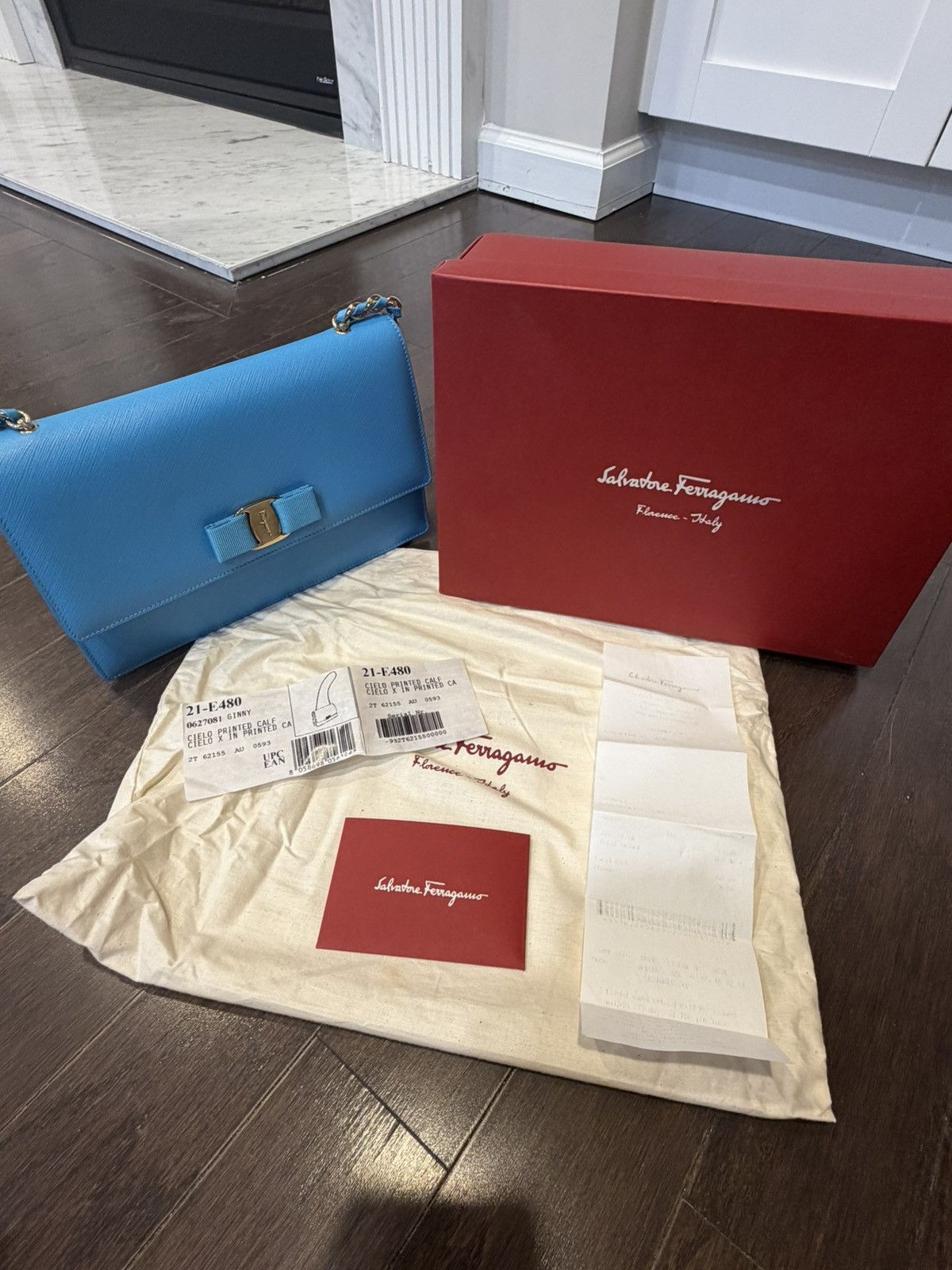 Salvatore Ferragamo NEW Salvatore Ferragamo Ginny Shoulder Bag – Cielo Blue Size ONE SIZE - 4 Thumbnail