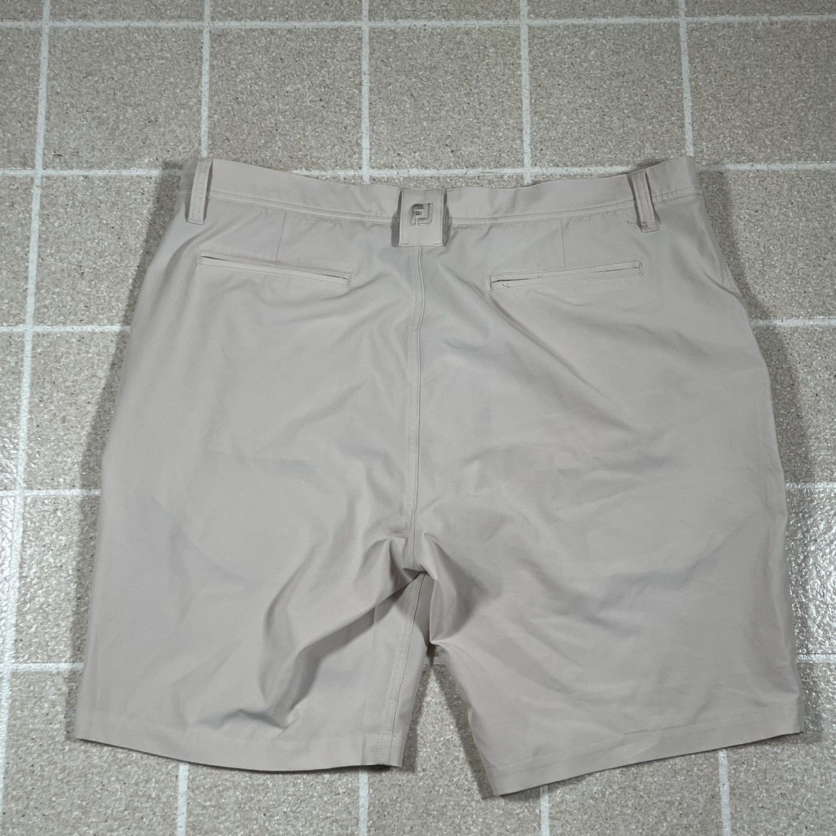 Footjoy FootJoy Shorts Mens 38 Khaki Beige Golf Performance Chino Size US 38 / EU 54 - 3 Thumbnail