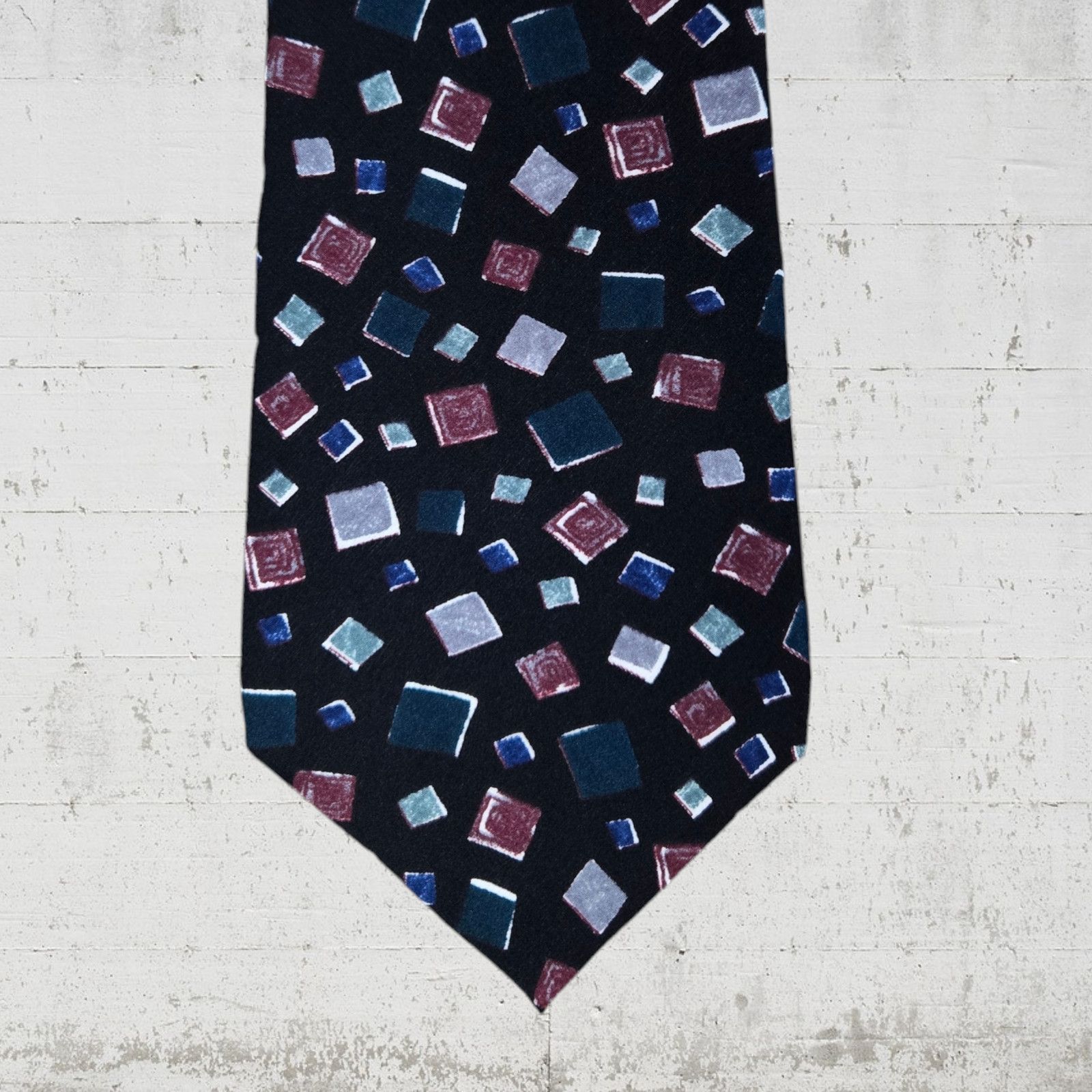 Vintage Vintage Navy Italian Silk Geometric Pattern Tie Size ONE SIZE - 1 Thumbnail