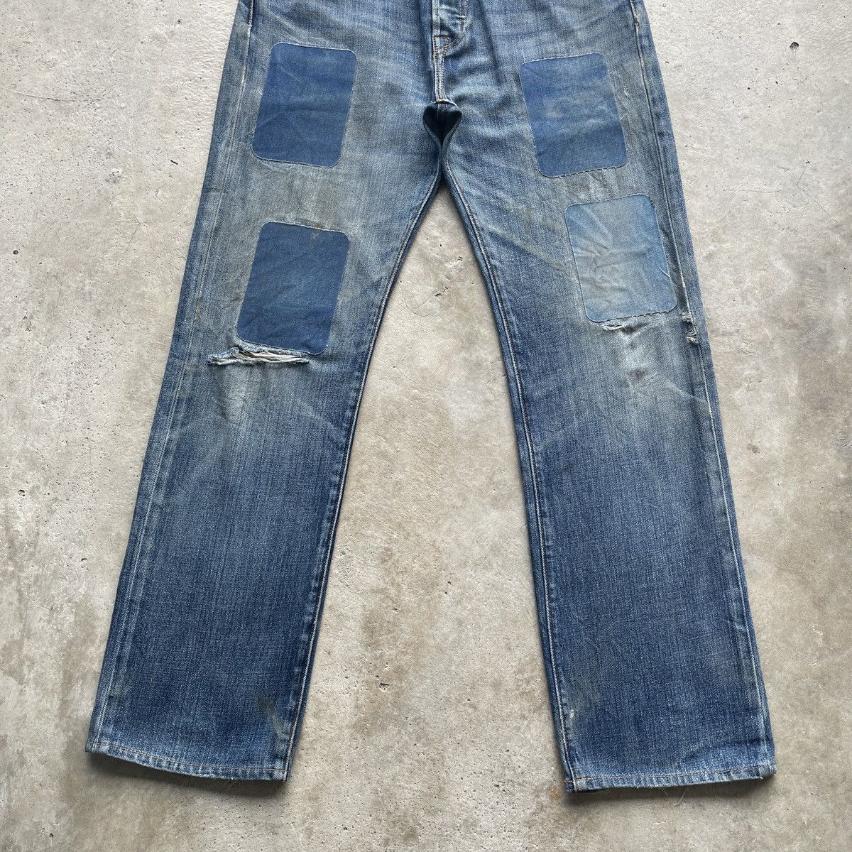 Levi's Vintage Clothing W31 Levi’s 501 Faded Jeans Distressed Fly Button Denim Pants Size US 31 - 4 Thumbnail