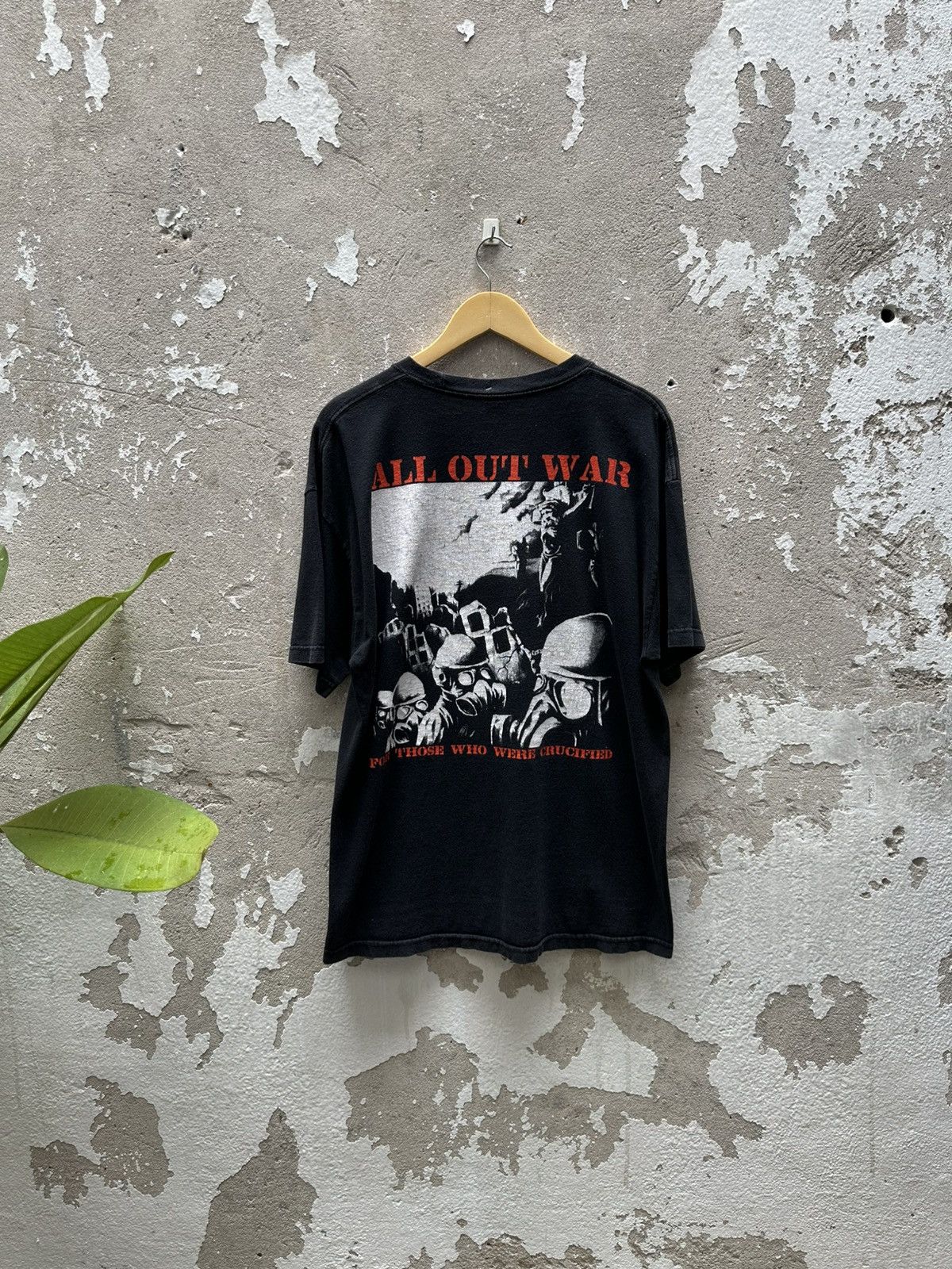 Band Tees Vintage All Out War American Metalcore Band Tees Size US XL / EU 56 / 4 - 1 Thumbnail