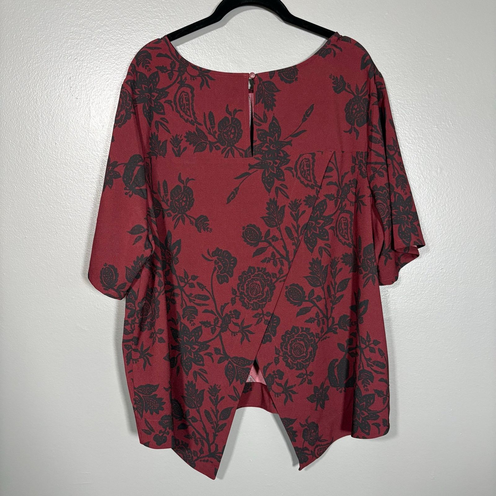 Other Ava & Viv Wine Red & Black Goth Floral Split Back Top Size 3XL / US 20-22 - 6 Thumbnail