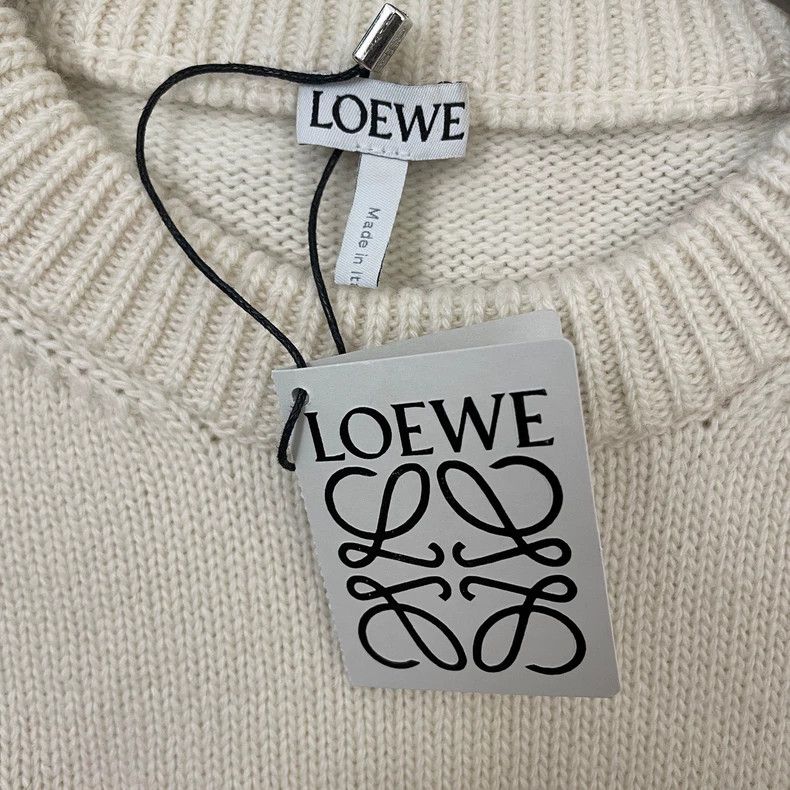 Loewe LOEWE White fluffy heart logo round neck sweater Size S / US 4 / IT 40 - 6 Thumbnail