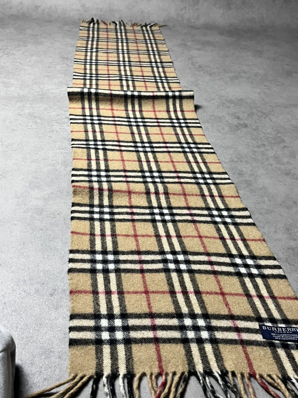 Burberry Burberry Scarf Vintage Retro winter Burberrys Size ONE SIZE - 3 Thumbnail