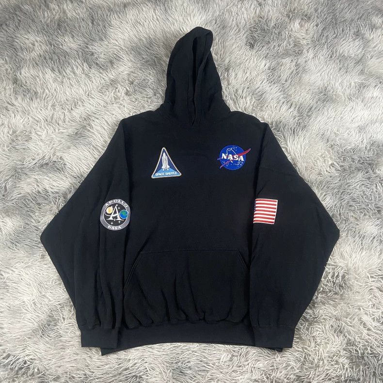 Balenciaga Balenciaga Black NASA logo sweatshirt 2504-Nextarrow Size US XXS / EU 40 - 1 Thumbnail