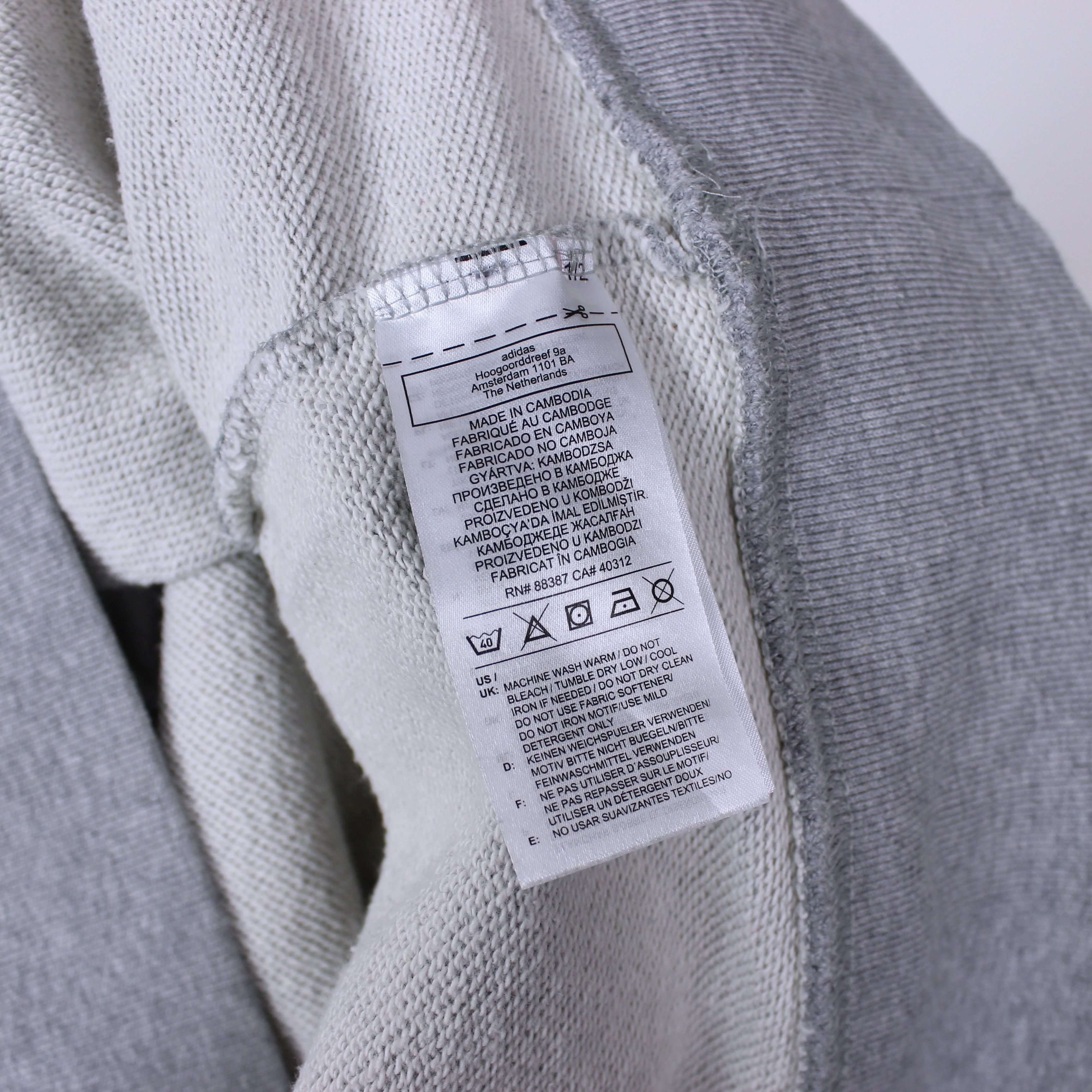 Adidas Adidas sweatshirt men vintage logo M gray perfomance H45372 Size US M / EU 48-50 / 2 - 13 Thumbnail