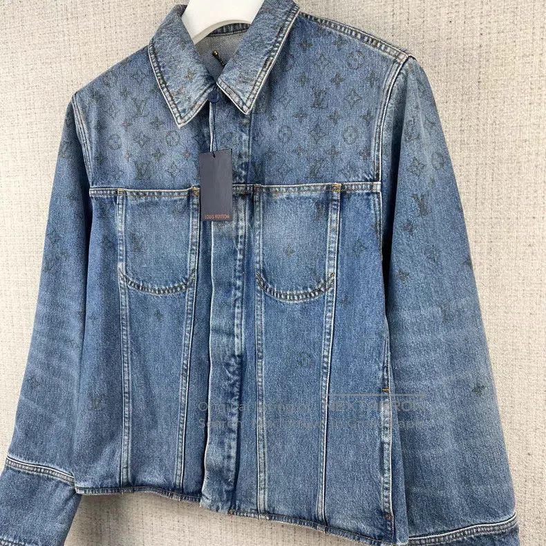 Louis Vuitton Louis Vuitton Full print gradient presbyopic logo denim ja Size US M / EU 48-50 / 2 - 2 Thumbnail