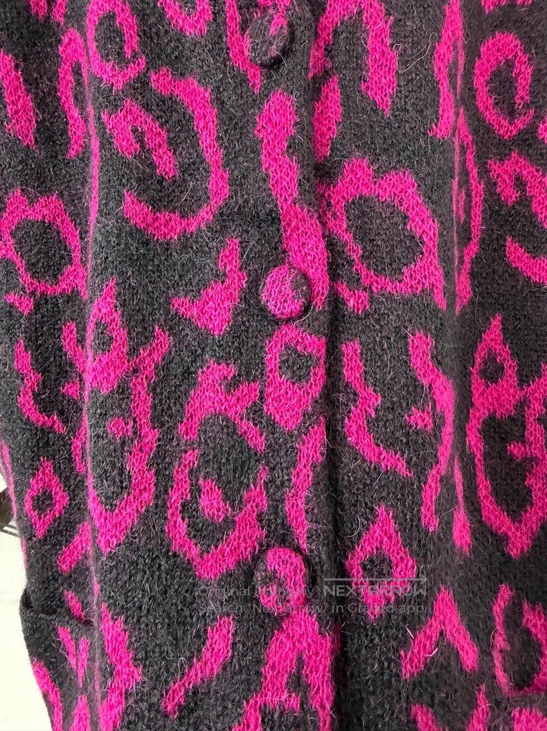 Saint Laurent Paris Saint Laurent Paris Fuchsia leopard print knit cardigan Size US M / EU 48-50 / 2 - 3 Thumbnail
