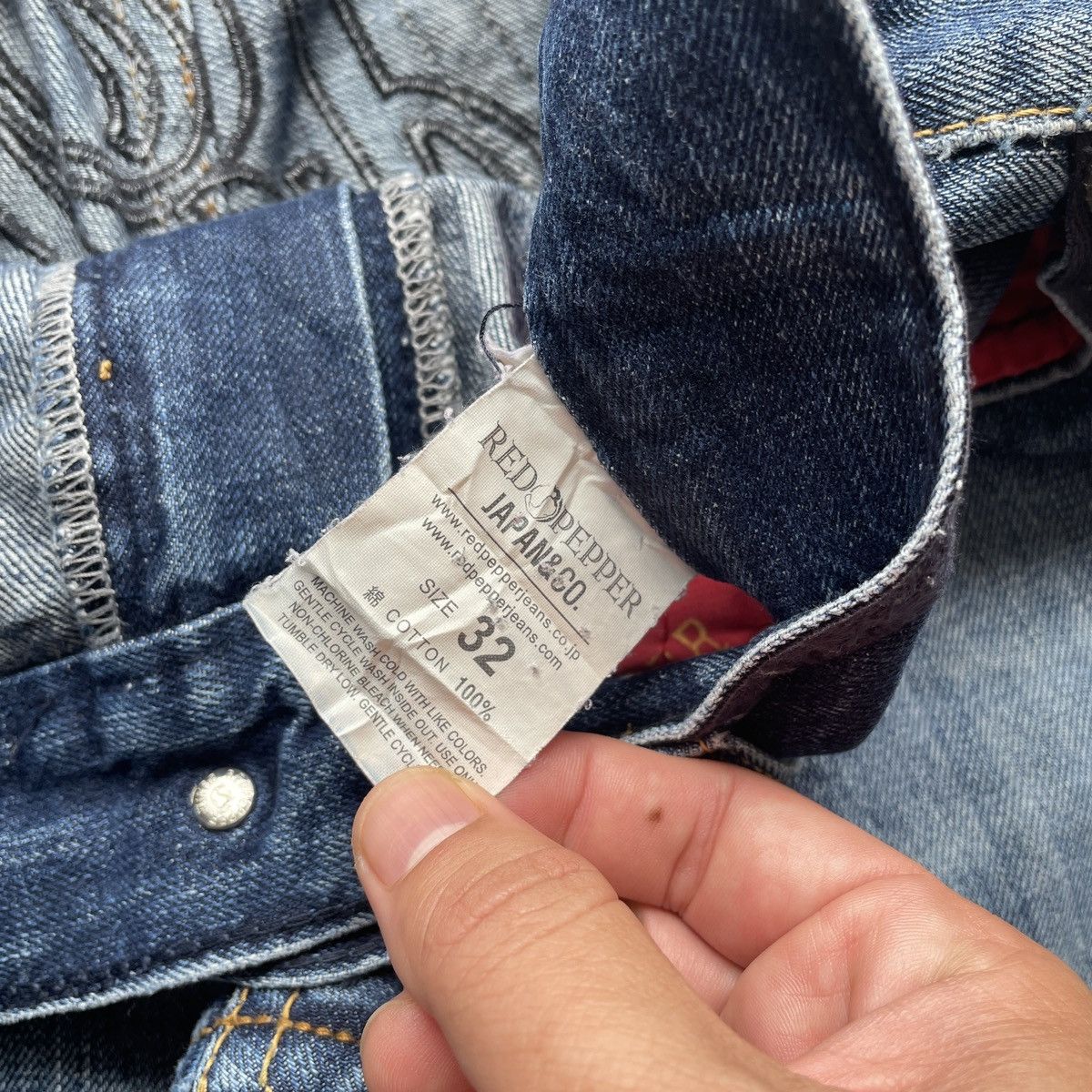 Japanese Brand Vintage Japan Patch Faded Jeans Embroidery Denim Pants Baggy Size US 33 - 8 Thumbnail