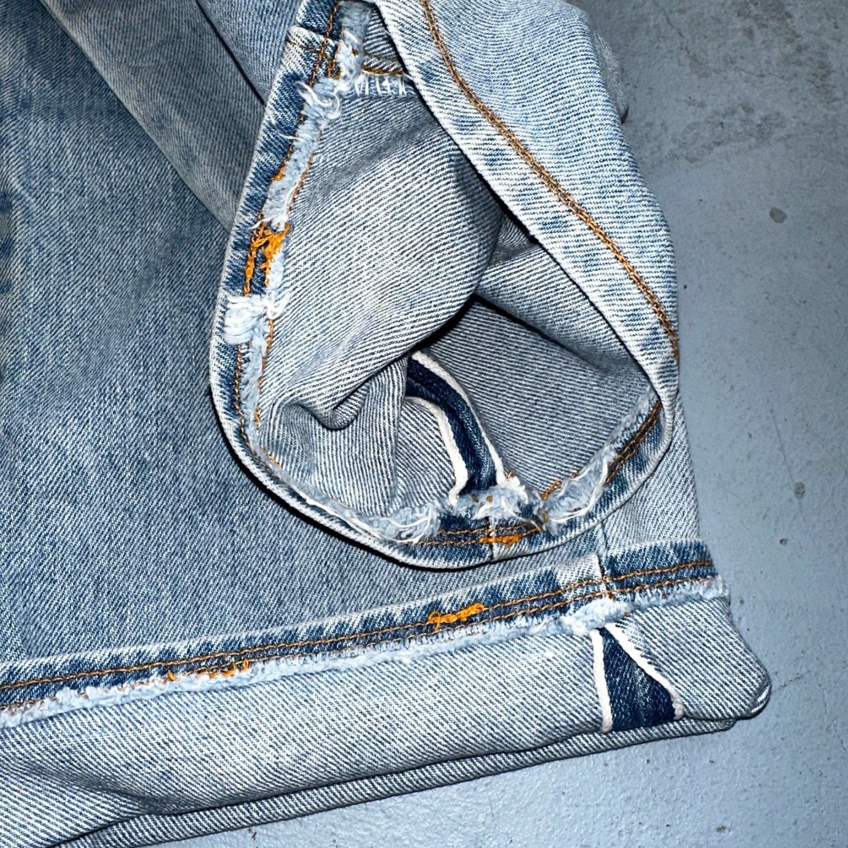 Levi's Levis 501 Vintage 80s Redline Selvedge USA XX Jeans Light Wash 1980s Act 30x29 Size US 30 / EU 46 - 4 Thumbnail