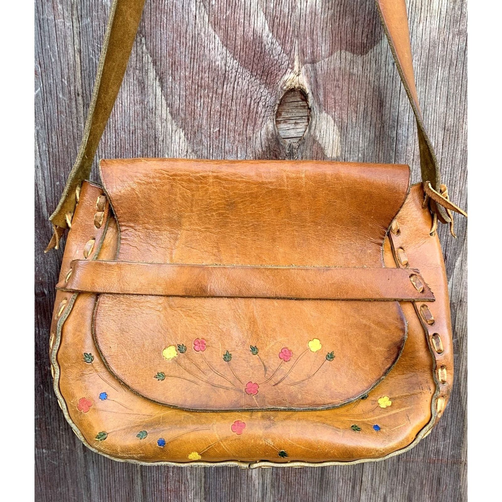 Vintage VINTAGE Leather Purse Tooled Floral Painted Shoulder Bag Hippie Chic Boho Hippy Women Brown 1970s Size ONE SIZE - 3 Thumbnail