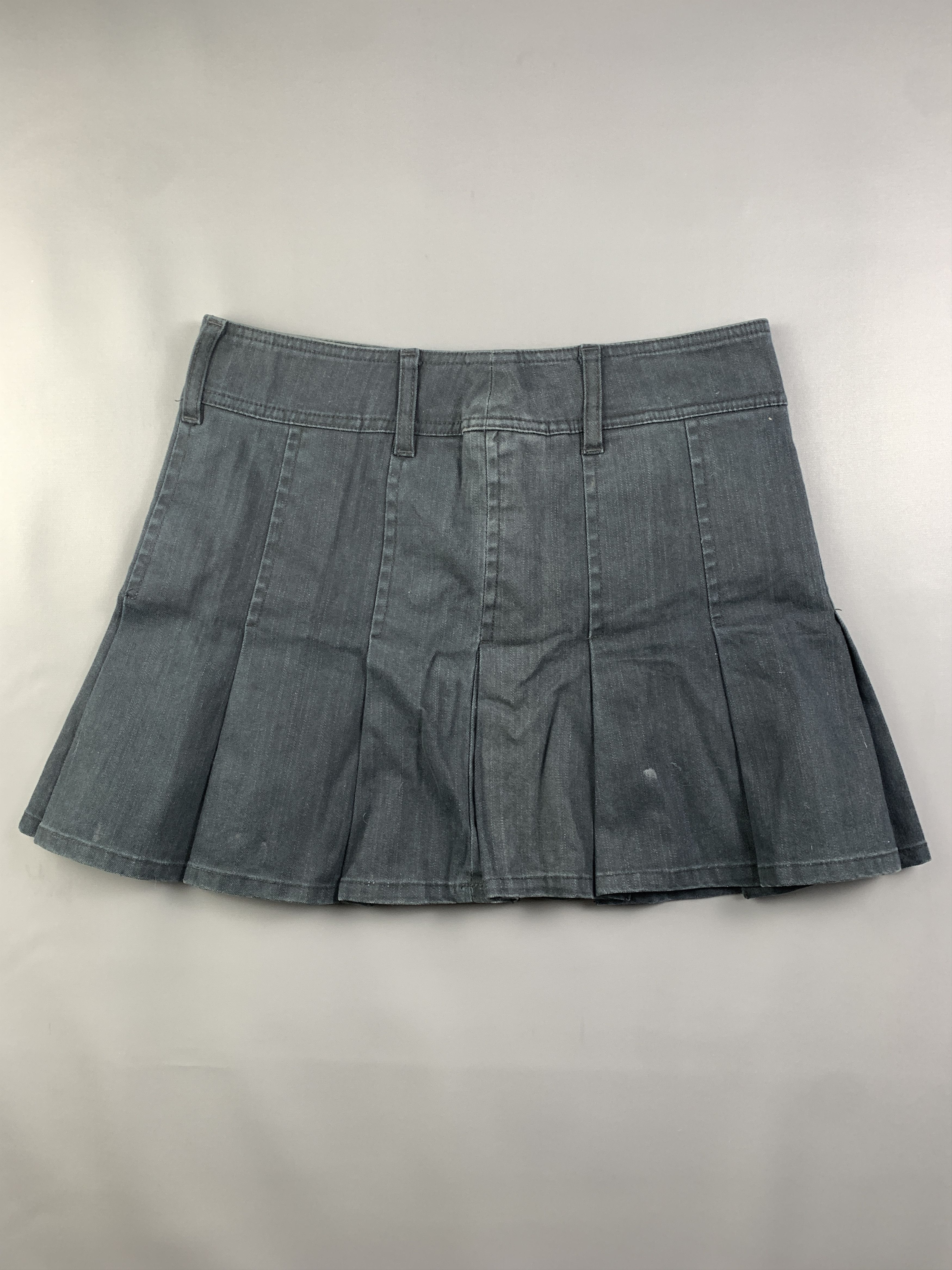Japanese Brand GF Jeans Black Pleated Pocket Zip Mini Skirt (30) Size 30" / US 8 / IT 44 - 4 Thumbnail