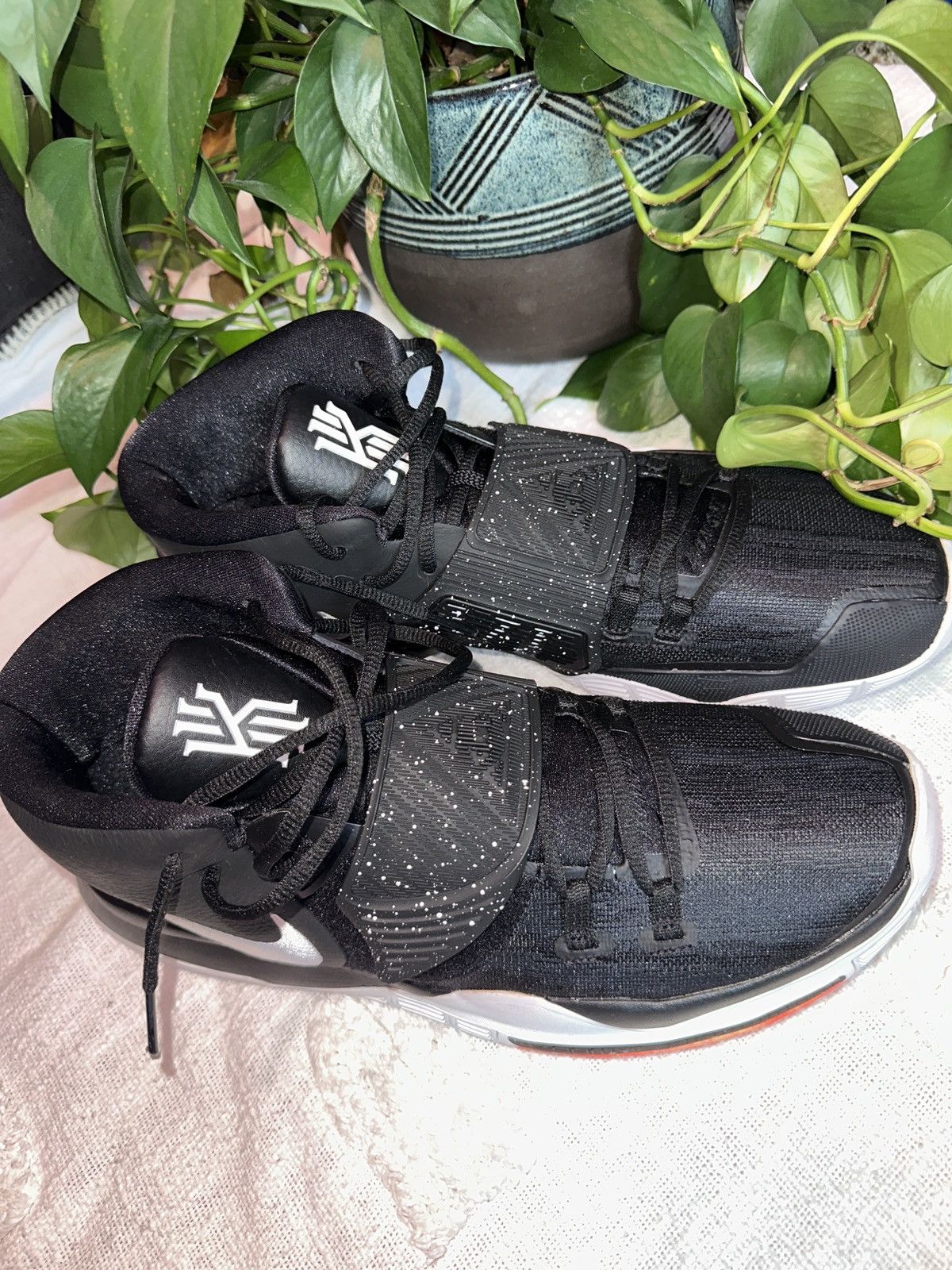 Nike Kyrie 8 Size US 14 / EU 47 - 7 Thumbnail