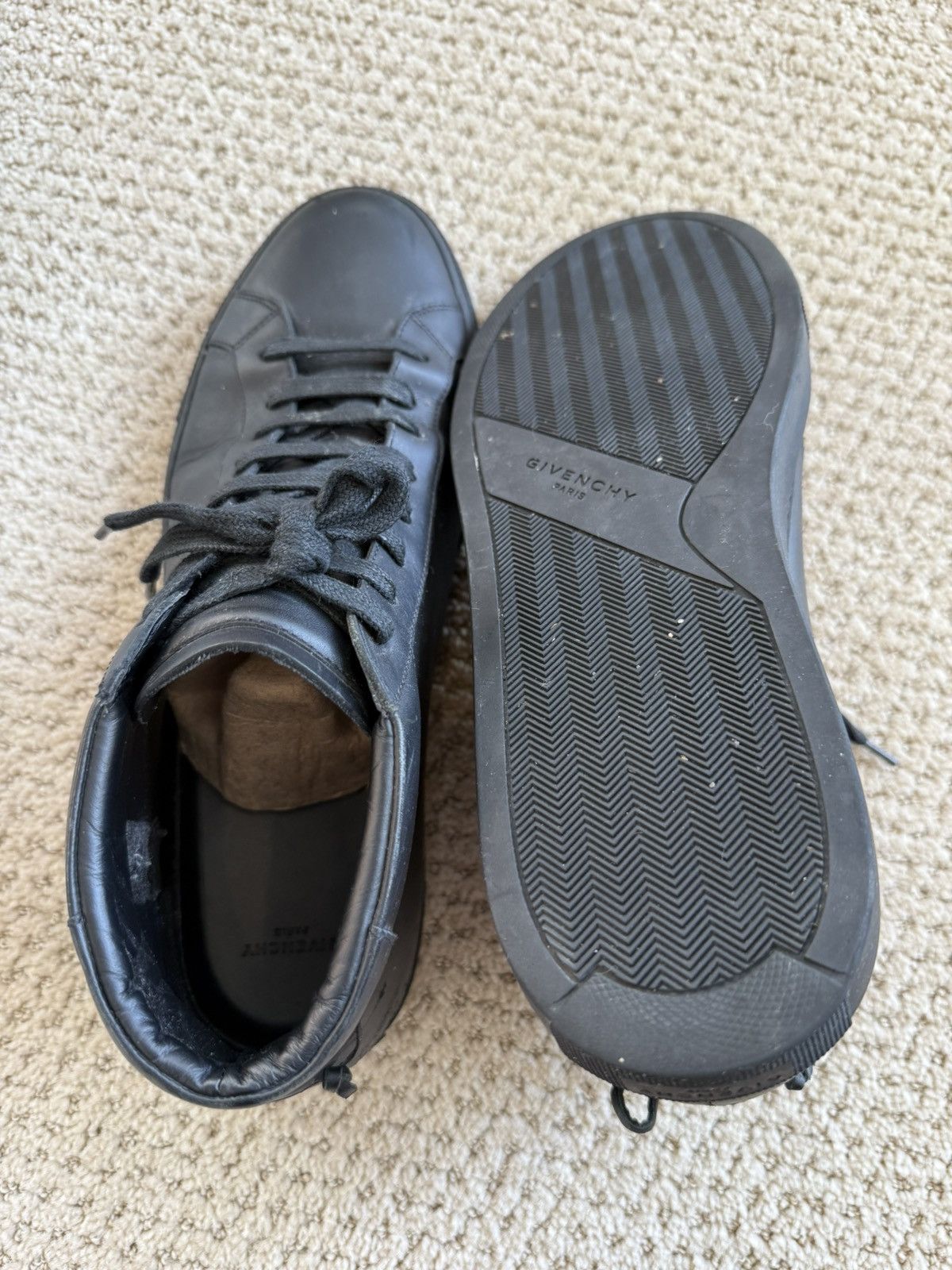 Givenchy ***RARE GIVENCHY LEATHER HIGHTOP SNEAKERS Size US 10 / EU 43 - 3 Thumbnail