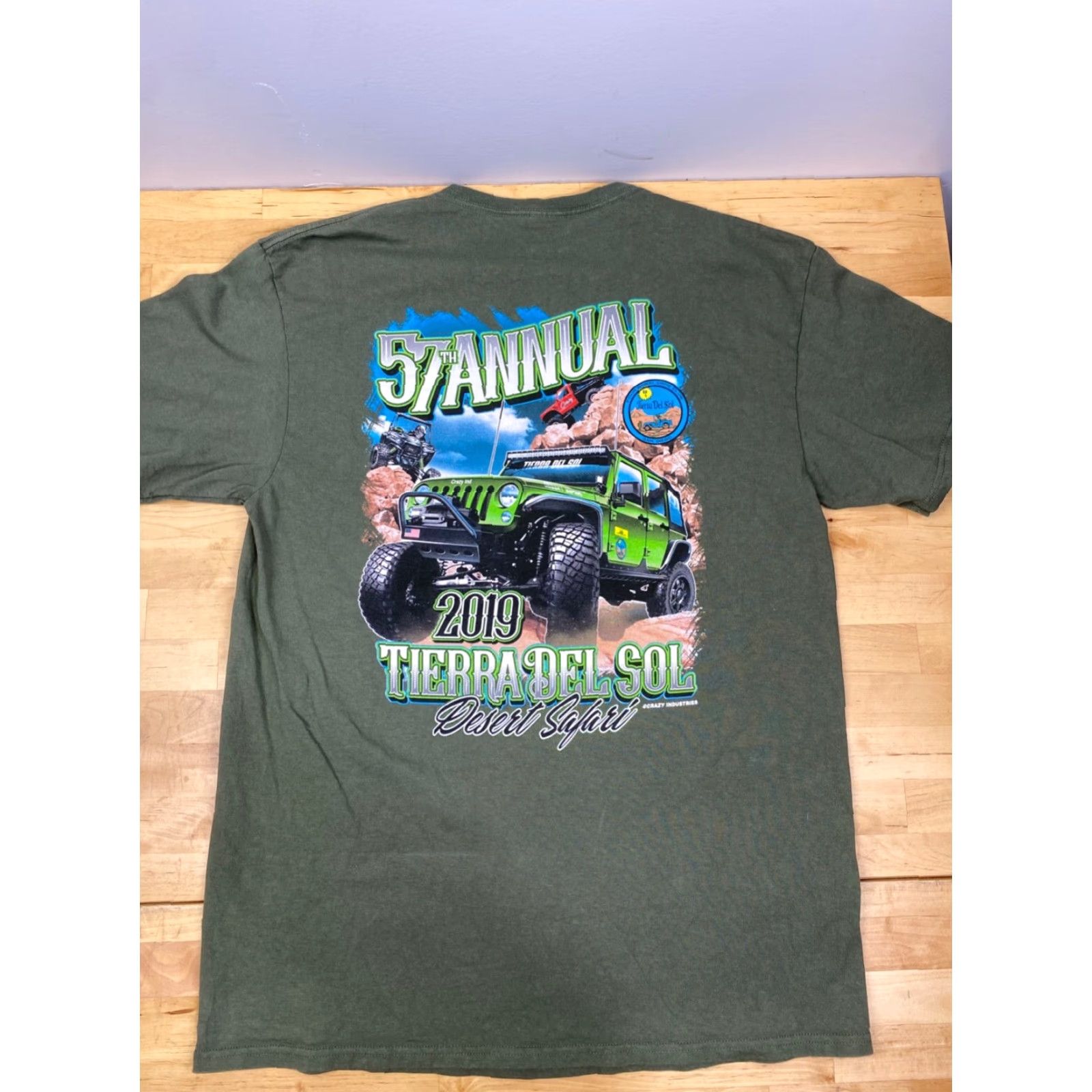 Vintage Tierra Del Sol Desert Safari Graphic T Shirt M Green Off Roading Truck SUV #6325 Mens Short Sleeve Crew Neck Jacket? Size US M / EU 48-50 / 2 - 3 Thumbnail