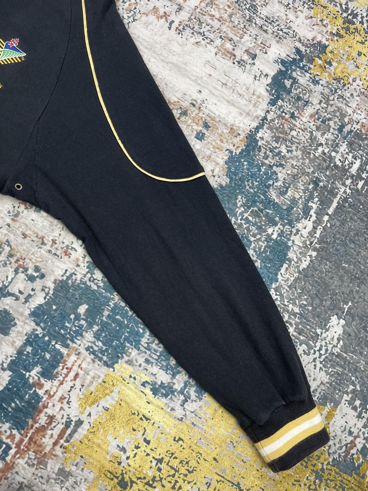 Canterbury of New Zealand Vintage Canterbury New Zealand Half Zipper L/Sleeve Polos Size US L / EU 52-54 / 3 - 8 Thumbnail