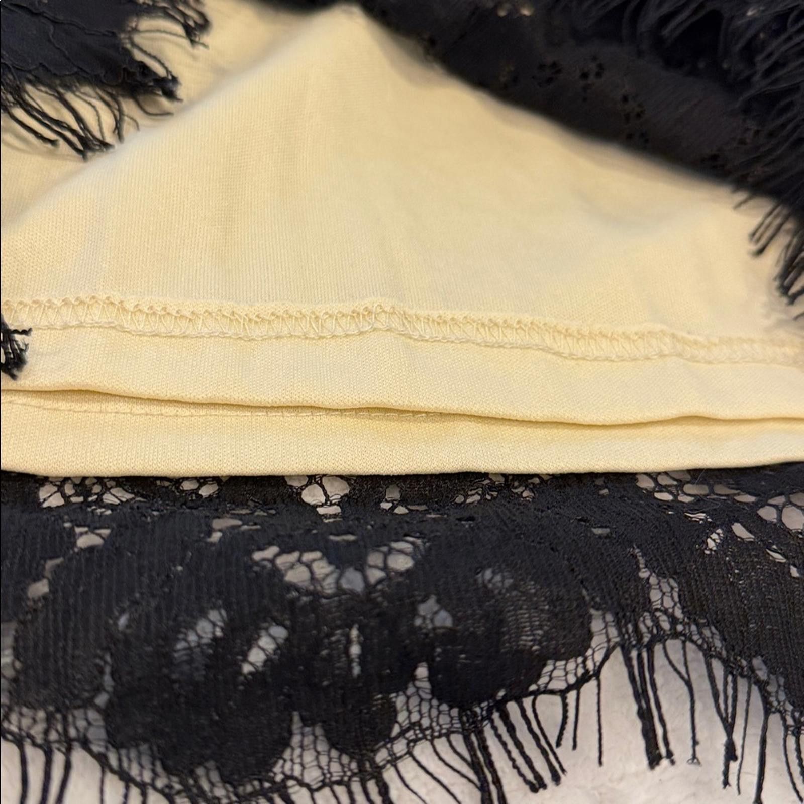 Lulus Lulu's Black & Cream Lace Mini Dress lined SZ SM Size S / US 4 / IT 40 - 5 Thumbnail