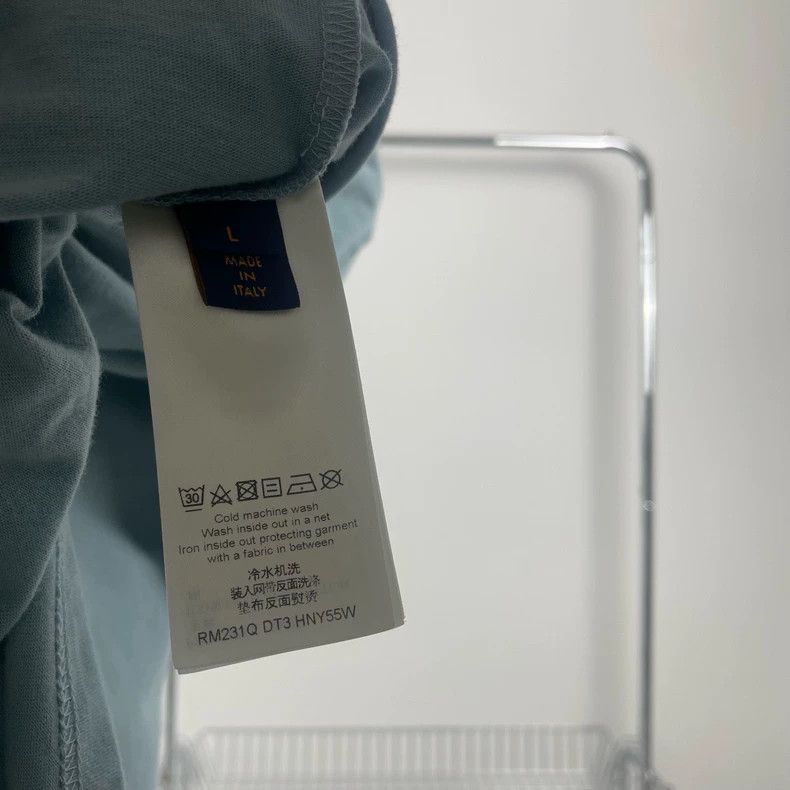 Louis Vuitton Louis Vuitton Haze blue embossed logo short sleeves Size US L / EU 52-54 / 3 - 5 Thumbnail