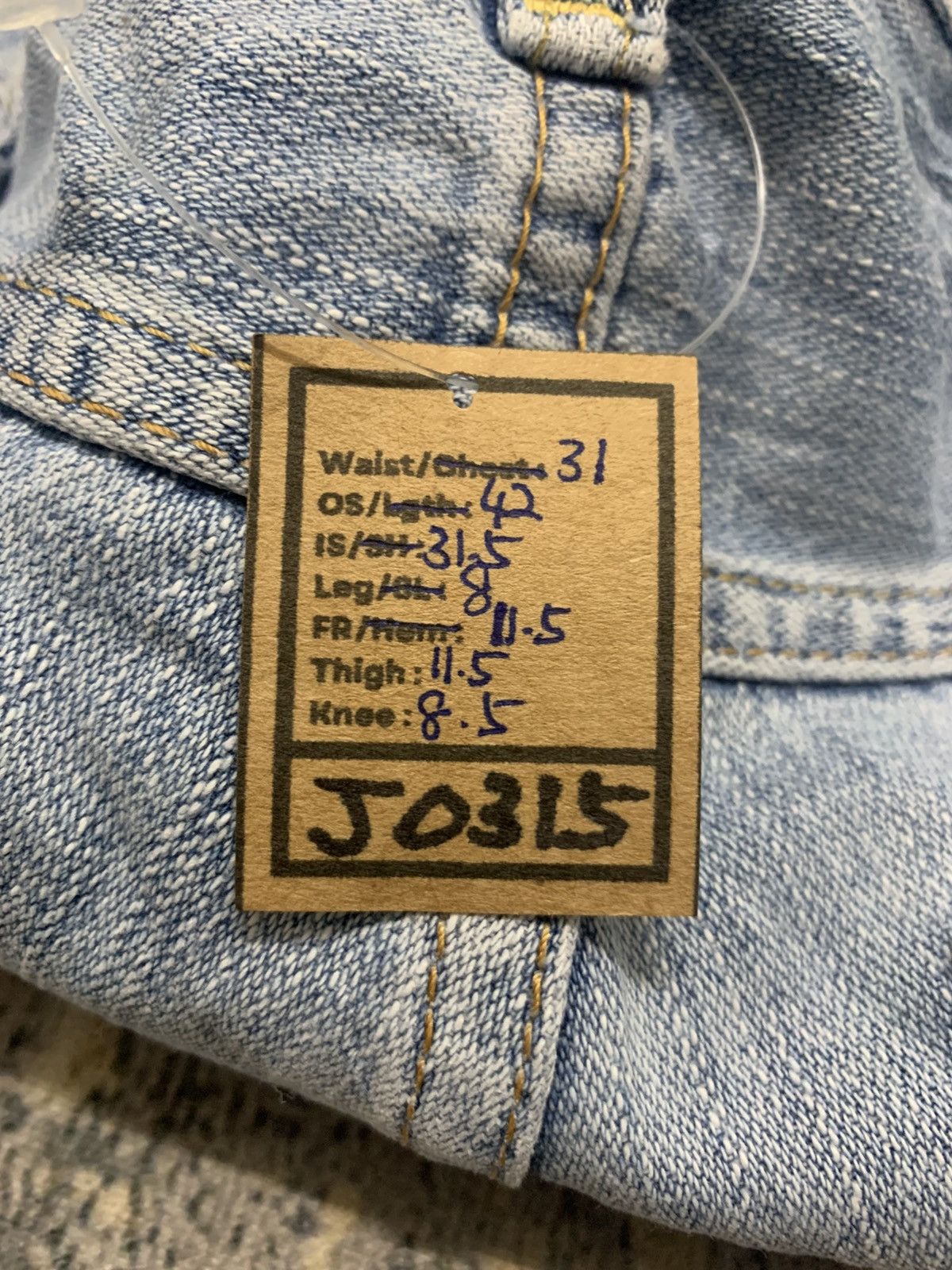 Vintage Vintage Light Wash Wrangler Jeans W31x31.5 Size US 31 - 12 Thumbnail