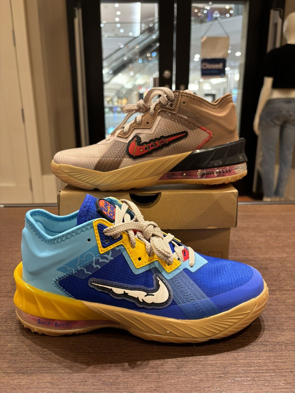 Lebron 18 ‘Wild E. vs. Roadrunner’