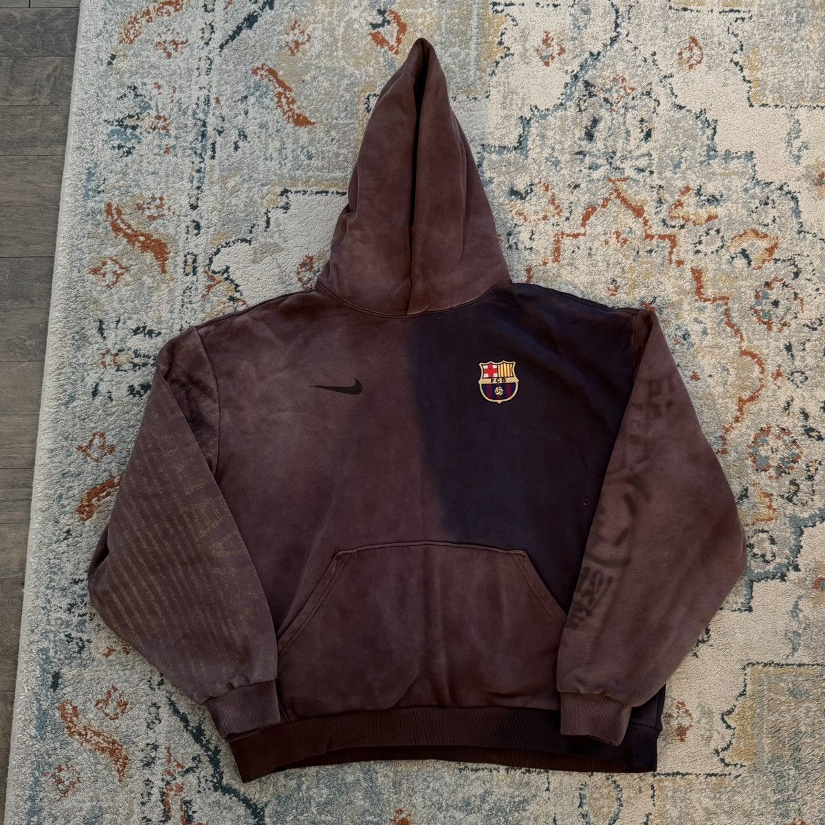 Travis Scott Travis Scott x Nike x FC Barcelona Spray Logo Hoodie