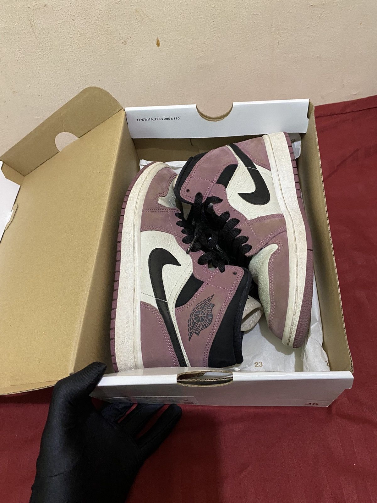 Air Jordan 1 Light Mulberry