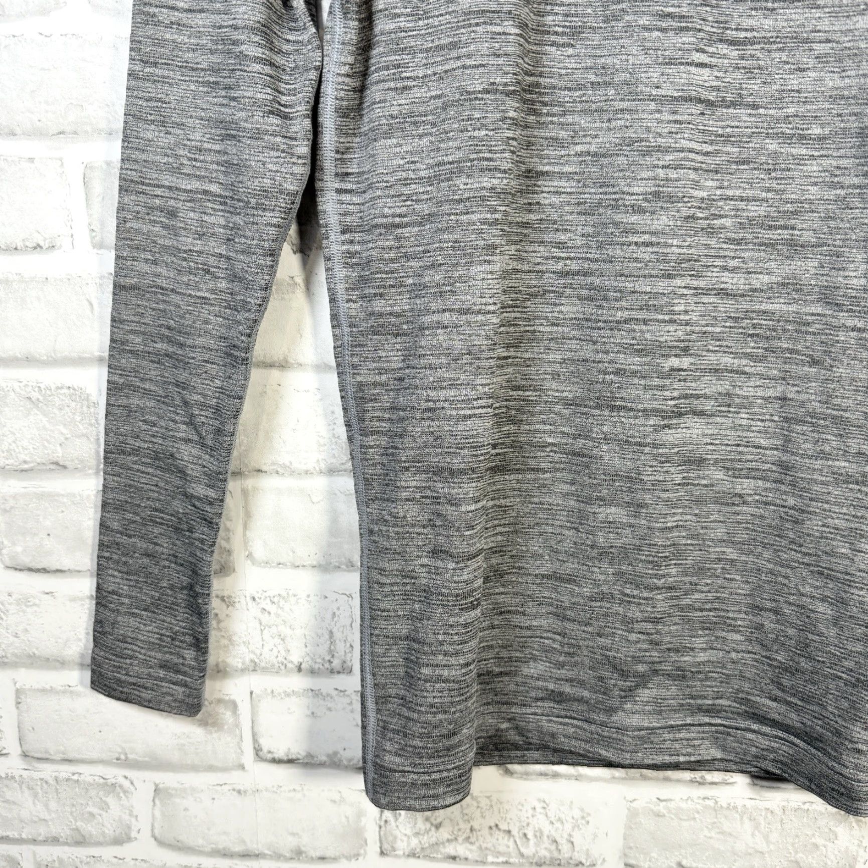 Under Armour Under Armour Gray Compression Long Sleeve Shirt Mens Size S Size US S / EU 44-46 / 1 - 3 Thumbnail