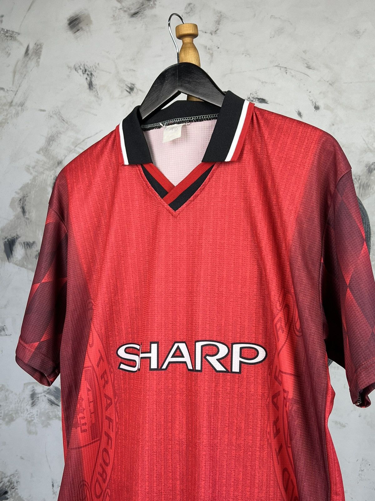 Vintage Vintage Manchester United Sharp Fan Jersey Size L - XL Size US XL / EU 56 / 4 - 2 Thumbnail