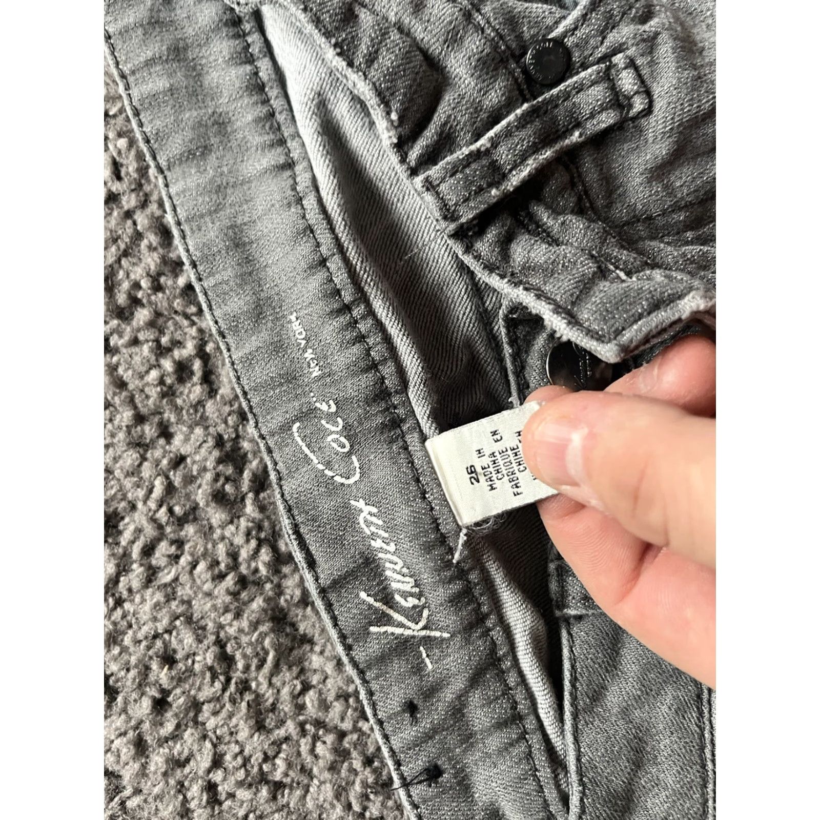 Kenneth Cole VINTAGE Kenneth Cole New York Women's Jeans Skinny Leg Regular Low Rise Gray Wash Stretch 26 Size Size 26" / US 2 / IT 38 - 3 Thumbnail
