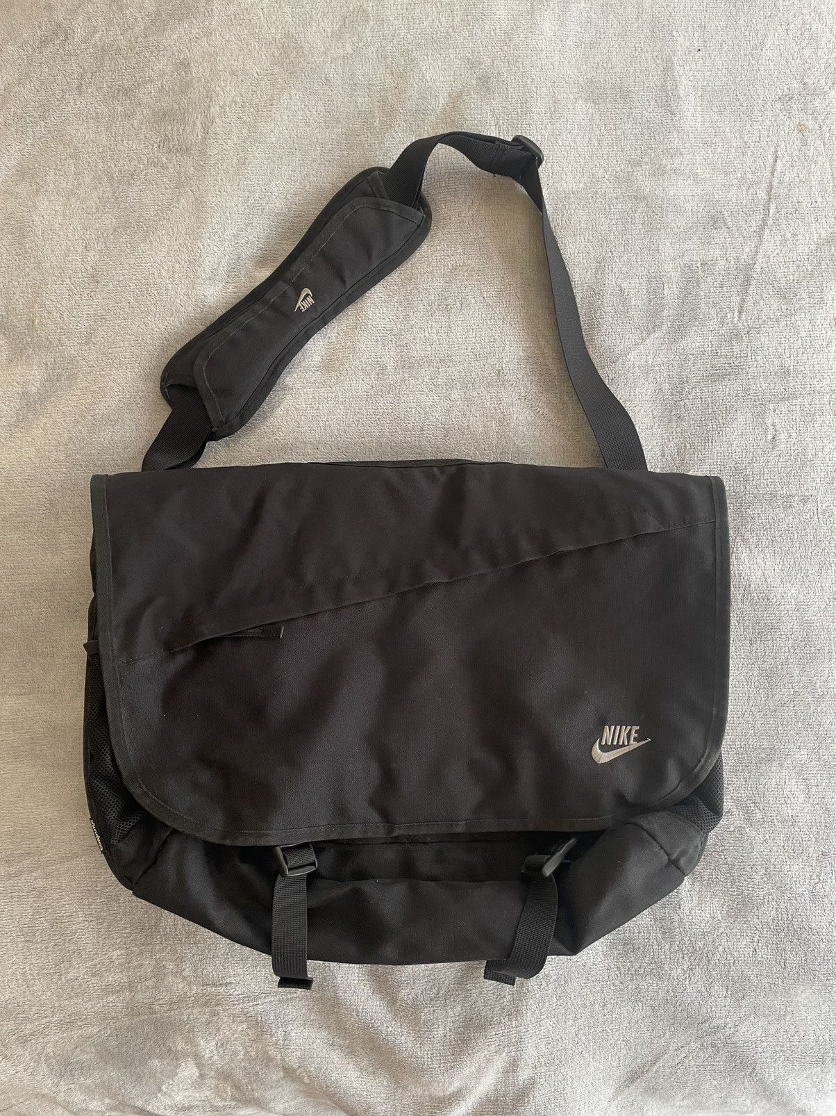 Nike Techwear Big Acg Gorpcore Sling Bag Messenger in Black, Men's