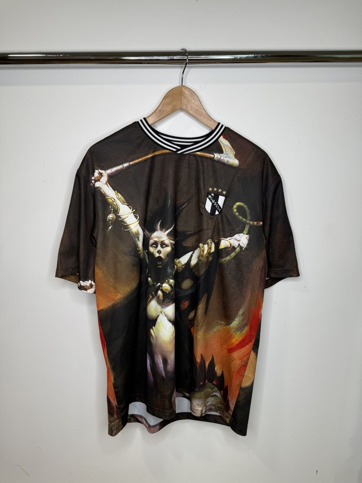 Supreme Supreme X Frazetta Size US M / EU 48-50 / 2 - 1 Thumbnail